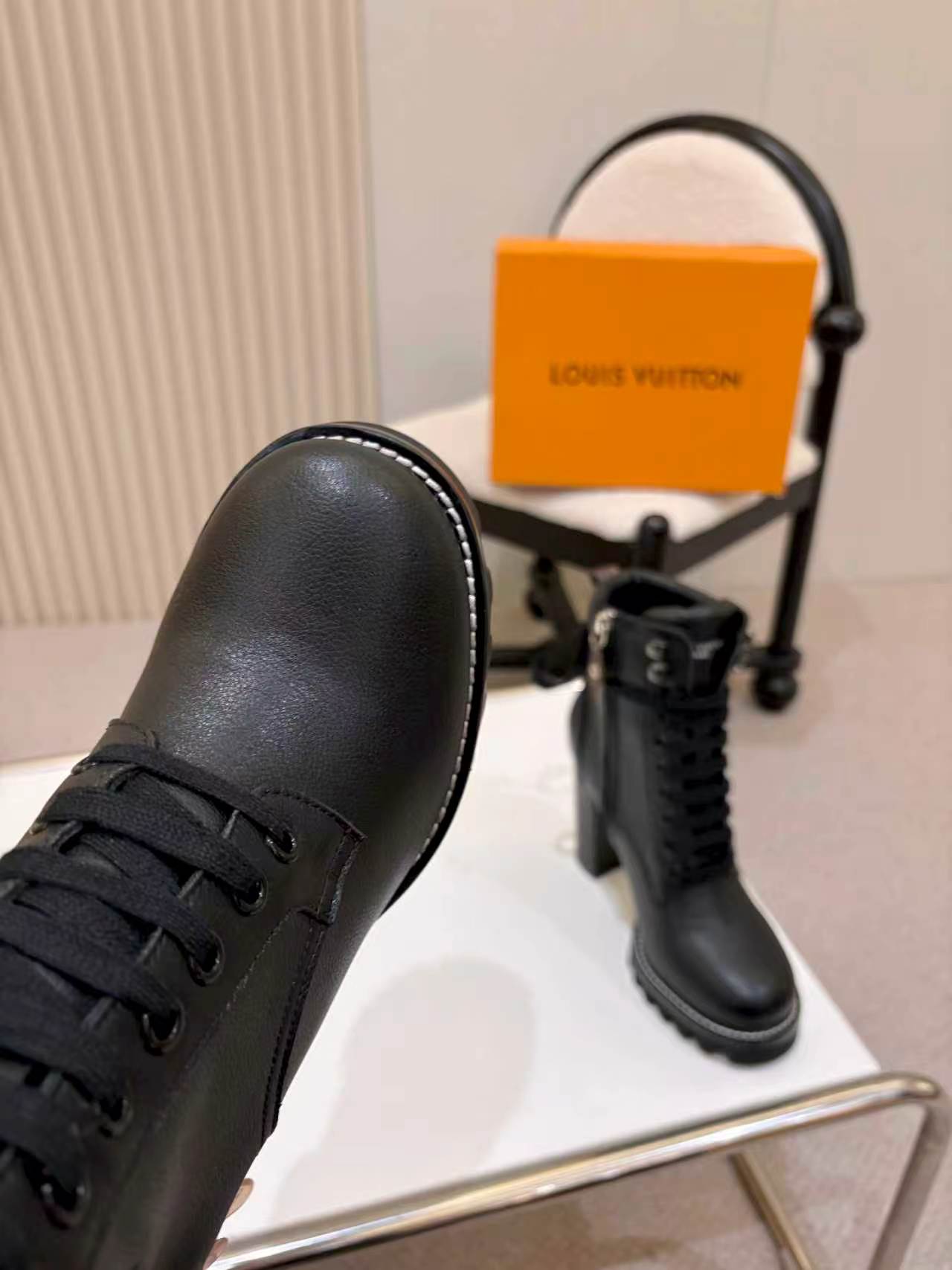 Cheap Louis Vuitton Boots For Women in 233568, $140 USD- [IB233568] - Replica Louis Vuitton Boots For Women