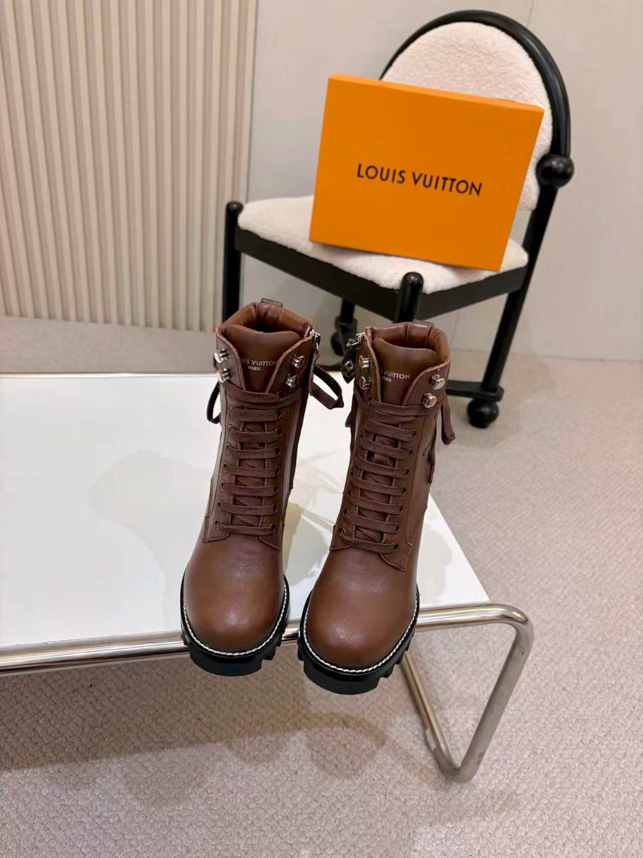 Cheap Louis Vuitton Boots For Women in 233570, $140 USD- [IB233570] - Replica Louis Vuitton Boots For Women