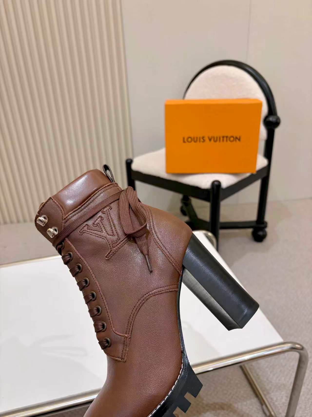 Cheap Louis Vuitton Boots For Women in 233570, $140 USD- [IB233570] - Replica Louis Vuitton Boots For Women