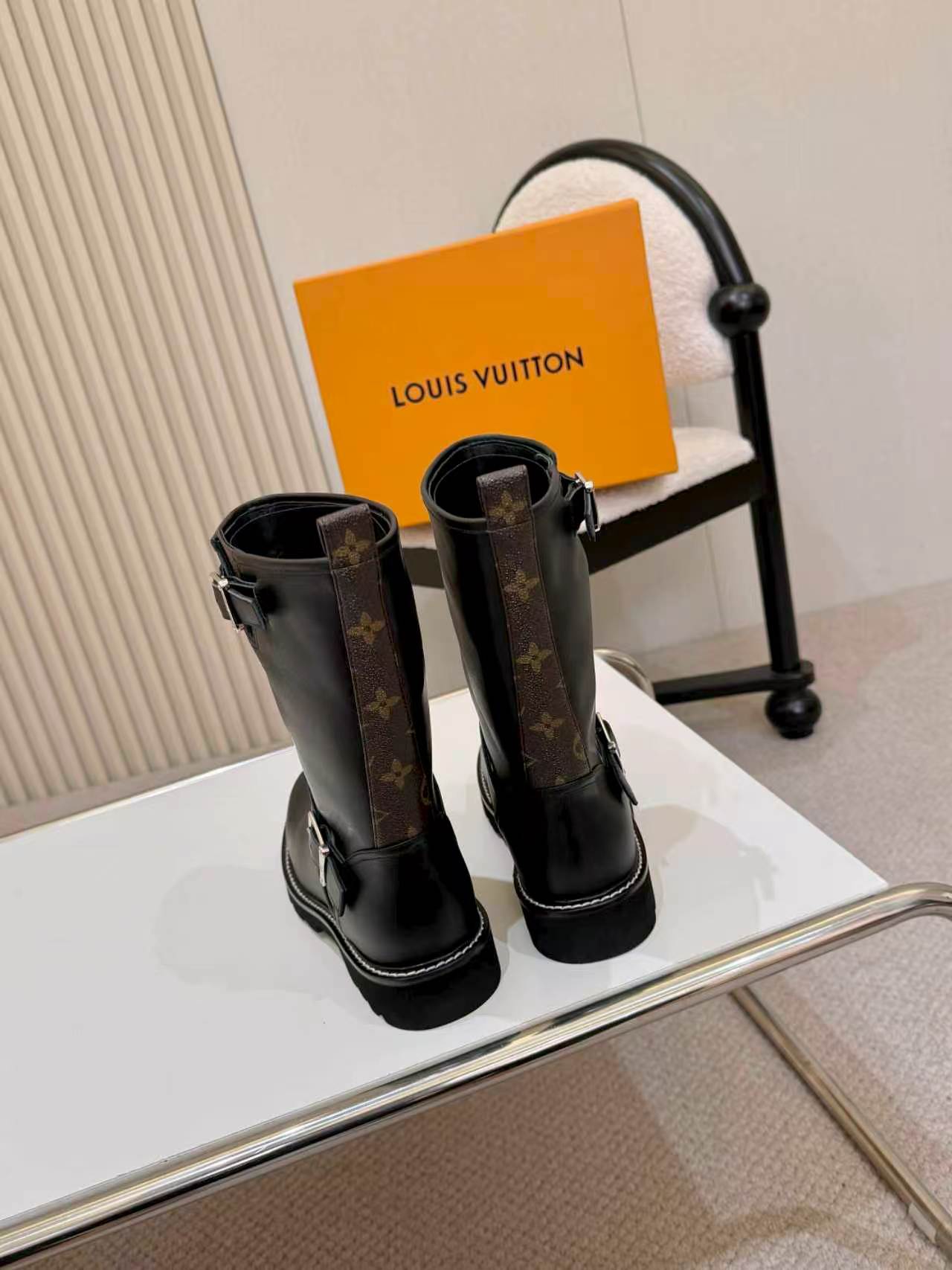 Cheap Louis Vuitton Boots For Women in 233572, $140 USD- [IB233572] - Replica Louis Vuitton Boots For Women