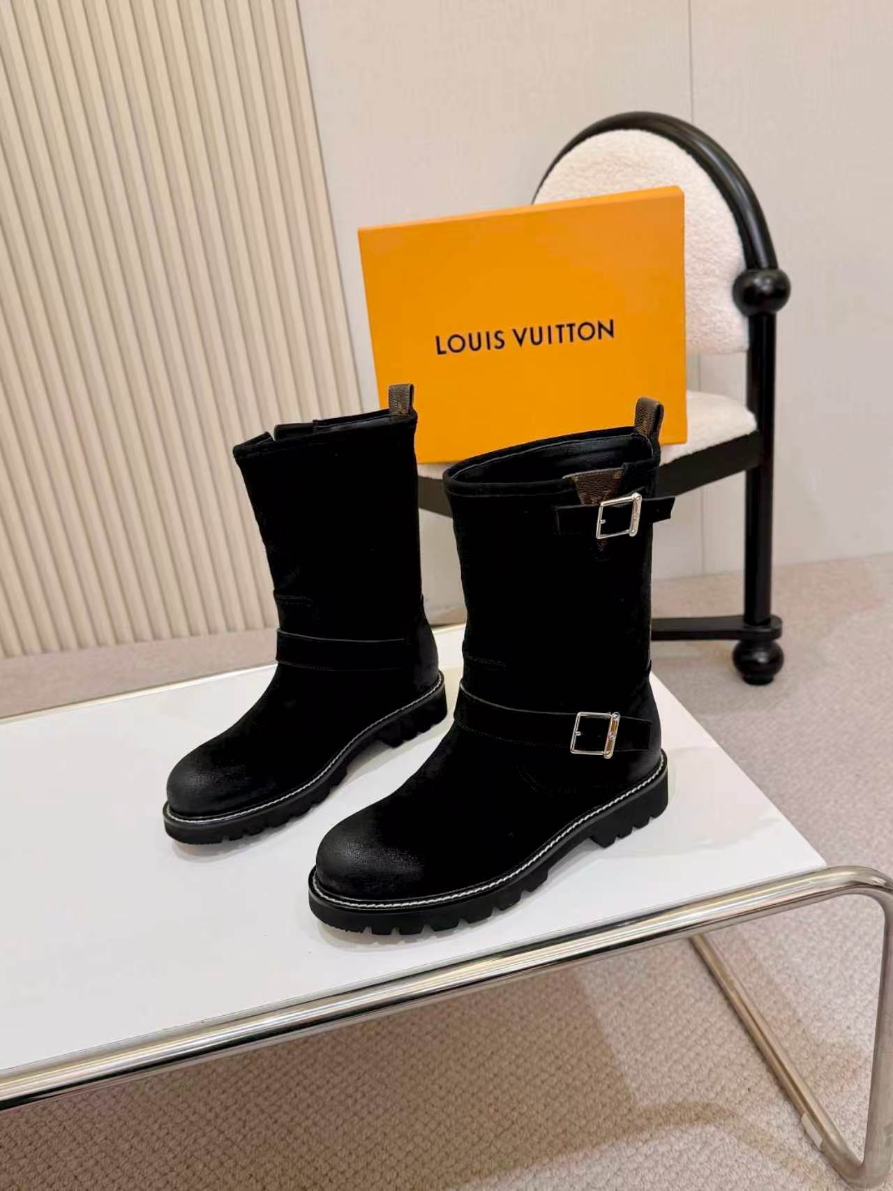 Cheap Louis Vuitton Boots For Women in 233573, $140 USD- [IB233573] - Replica Louis Vuitton Boots For Women