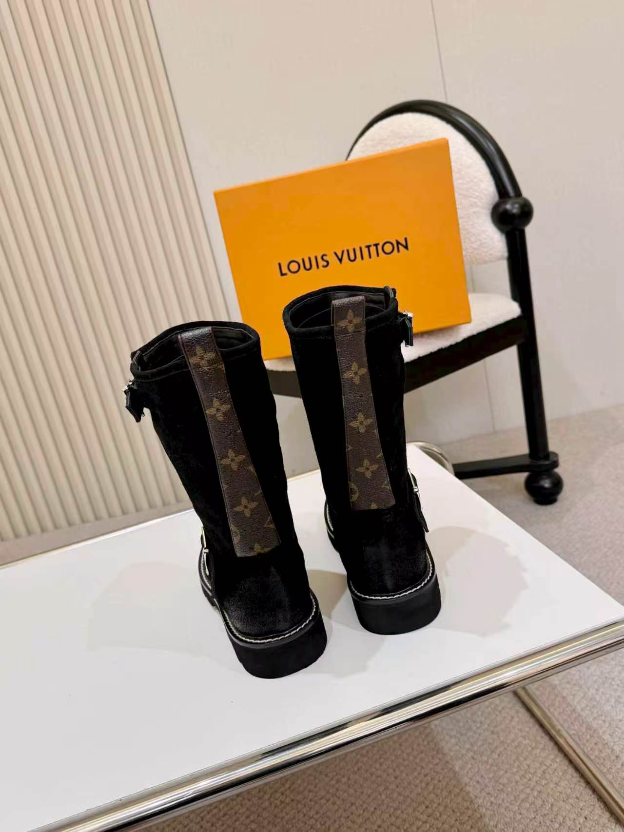 Cheap Louis Vuitton Boots For Women in 233573, $140 USD- [IB233573] - Replica Louis Vuitton Boots For Women