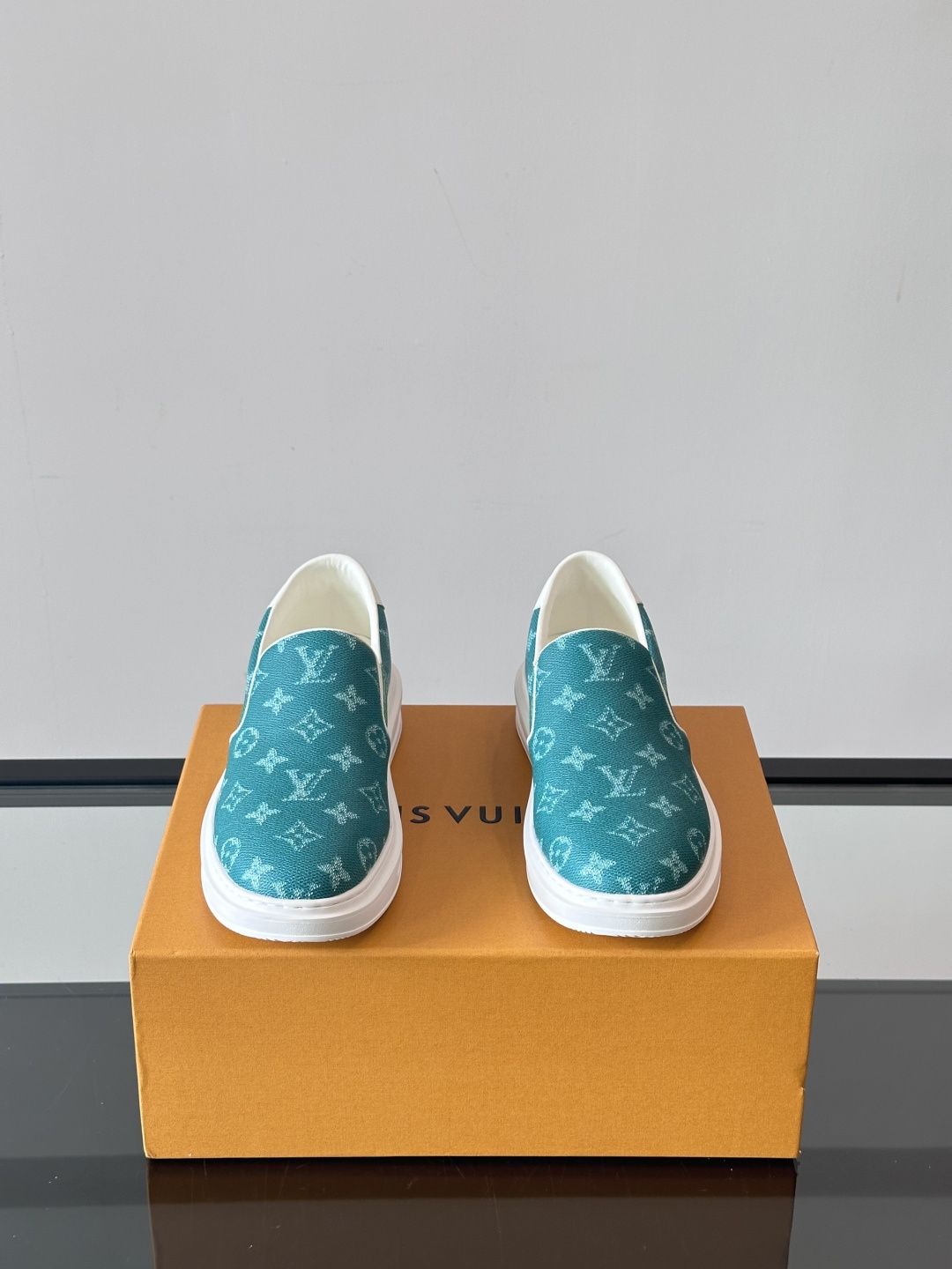 Cheap Louis Vuitton Leather Loafers For Men in 233580, $60 USD- [IB233580] - Replica Louis Vuitton Leather Loafers For Men