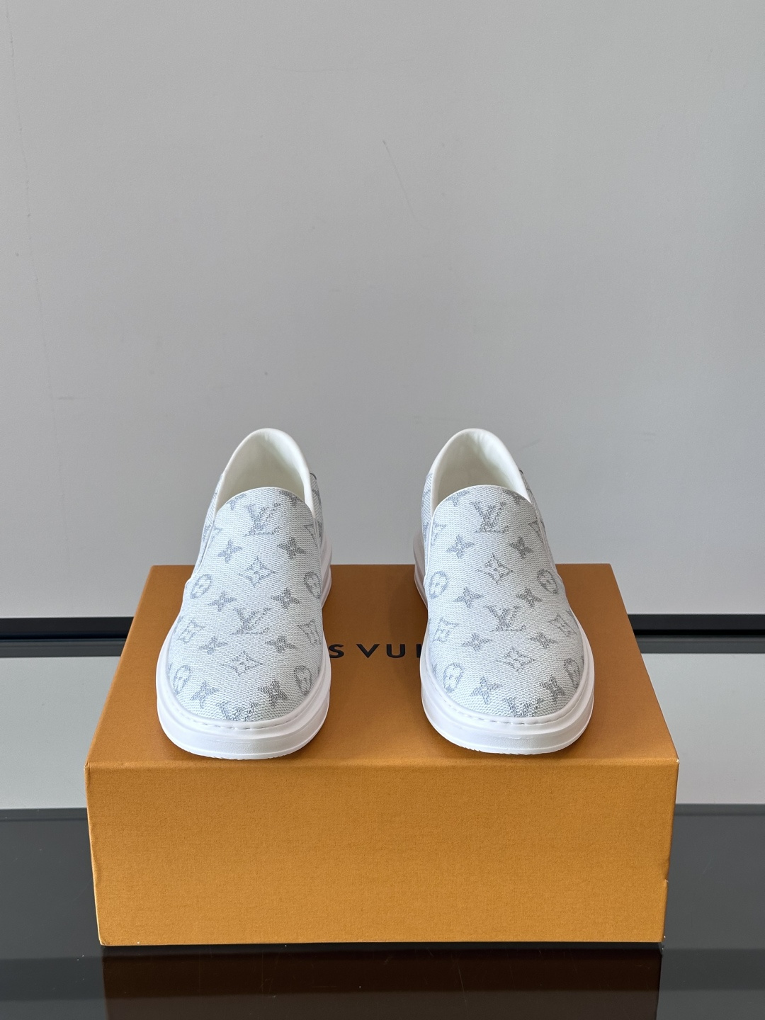 Cheap Louis Vuitton Leather Loafers For Men in 233582, $60 USD- [IB233582] - Replica Louis Vuitton Leather Loafers For Men