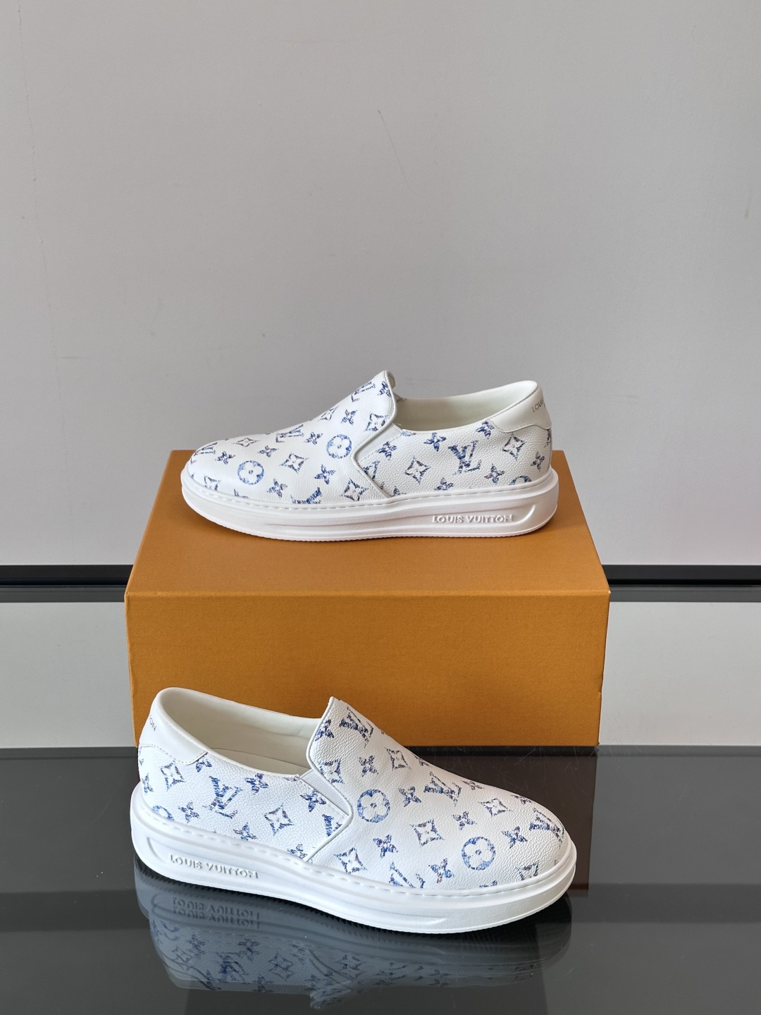 Cheap Louis Vuitton Leather Loafers For Men in 233583, $60 USD- [IB233583] - Replica Louis Vuitton Leather Loafers For Men