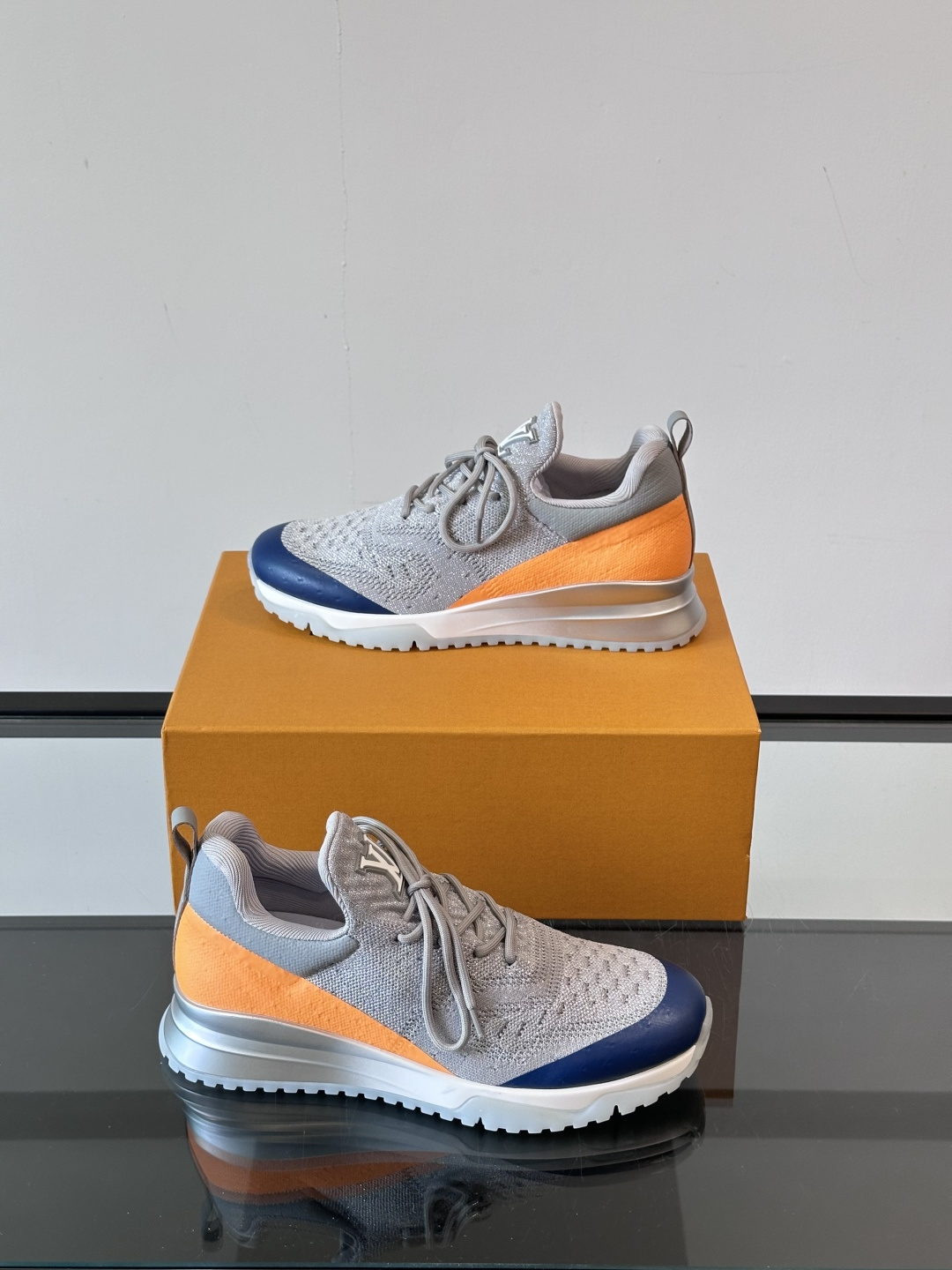 Cheap Louis Vuitton Sneakers For Men in 233586, $75 USD- [IB233586] - Replica Louis Vuitton Sneakers For Men
