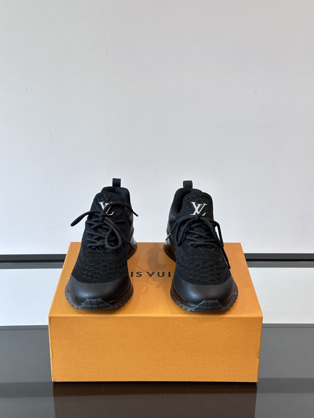 Cheap Louis Vuitton Sneakers For Men in 233589, $75 USD- [IB233589] - Replica Louis Vuitton Sneakers For Men
