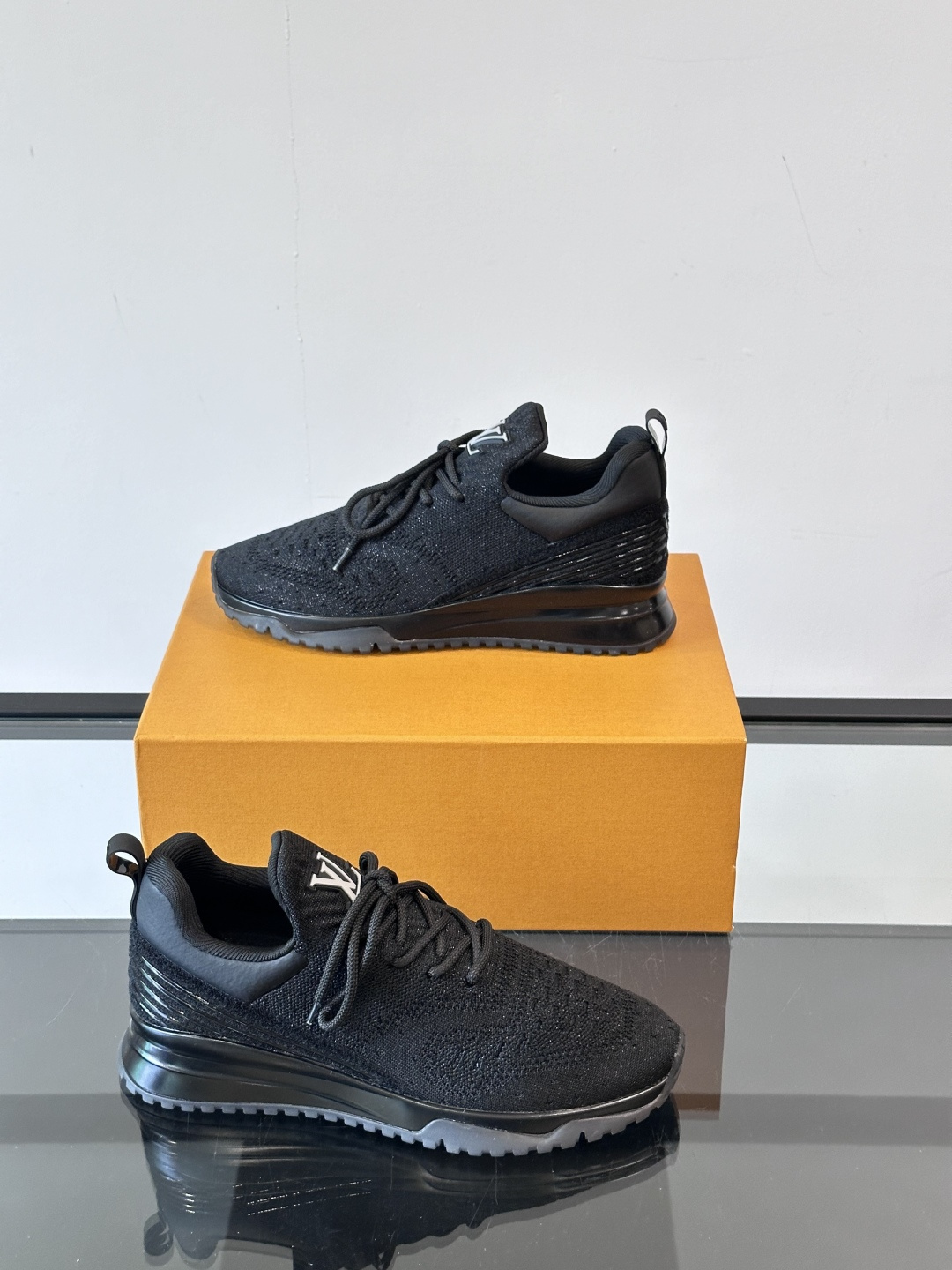 Cheap Louis Vuitton Sneakers For Men in 233593, $75 USD- [IB233593] - Replica Louis Vuitton Sneakers For Men