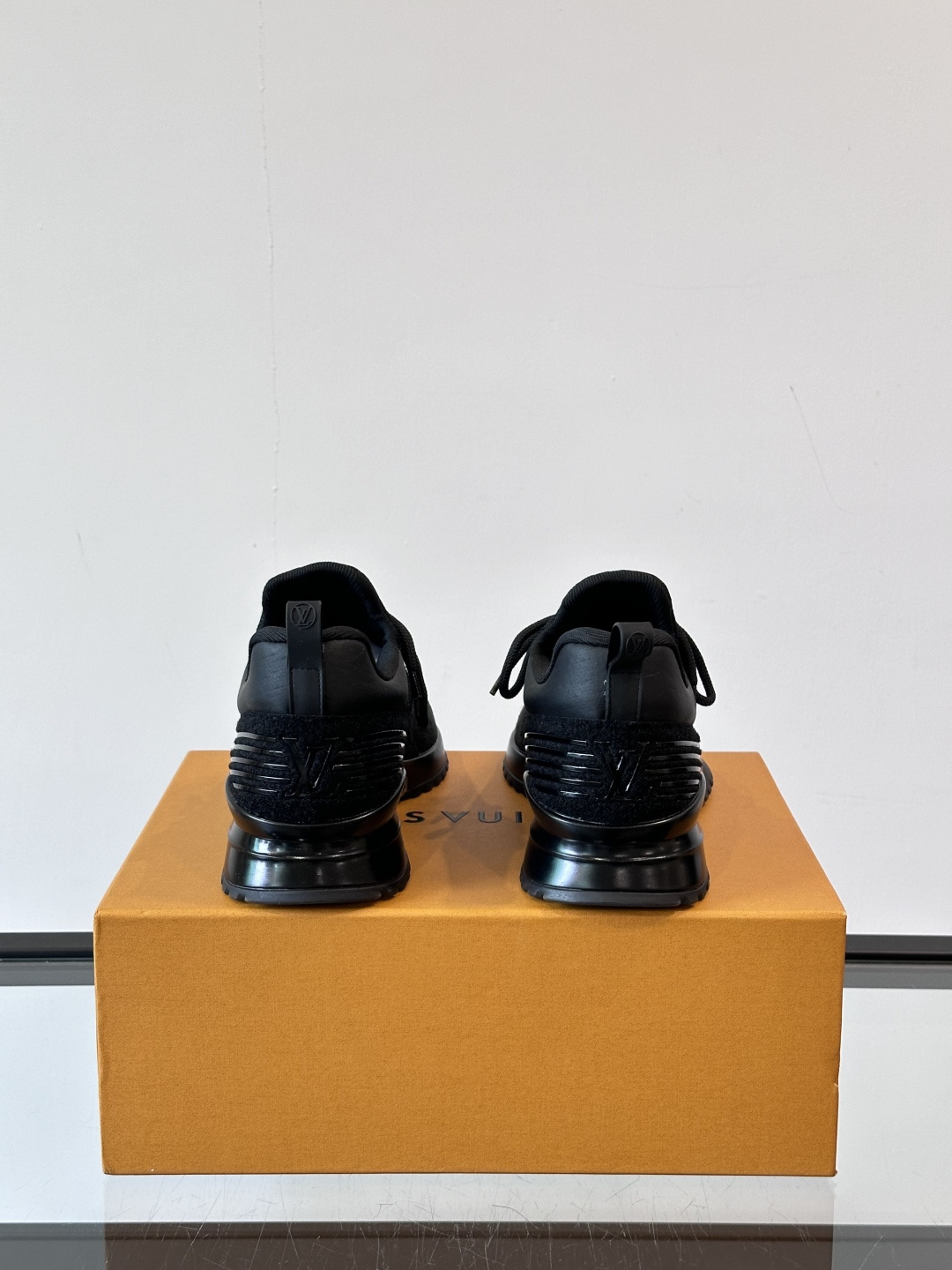 Cheap Louis Vuitton Sneakers For Men in 233593, $75 USD- [IB233593] - Replica Louis Vuitton Sneakers For Men