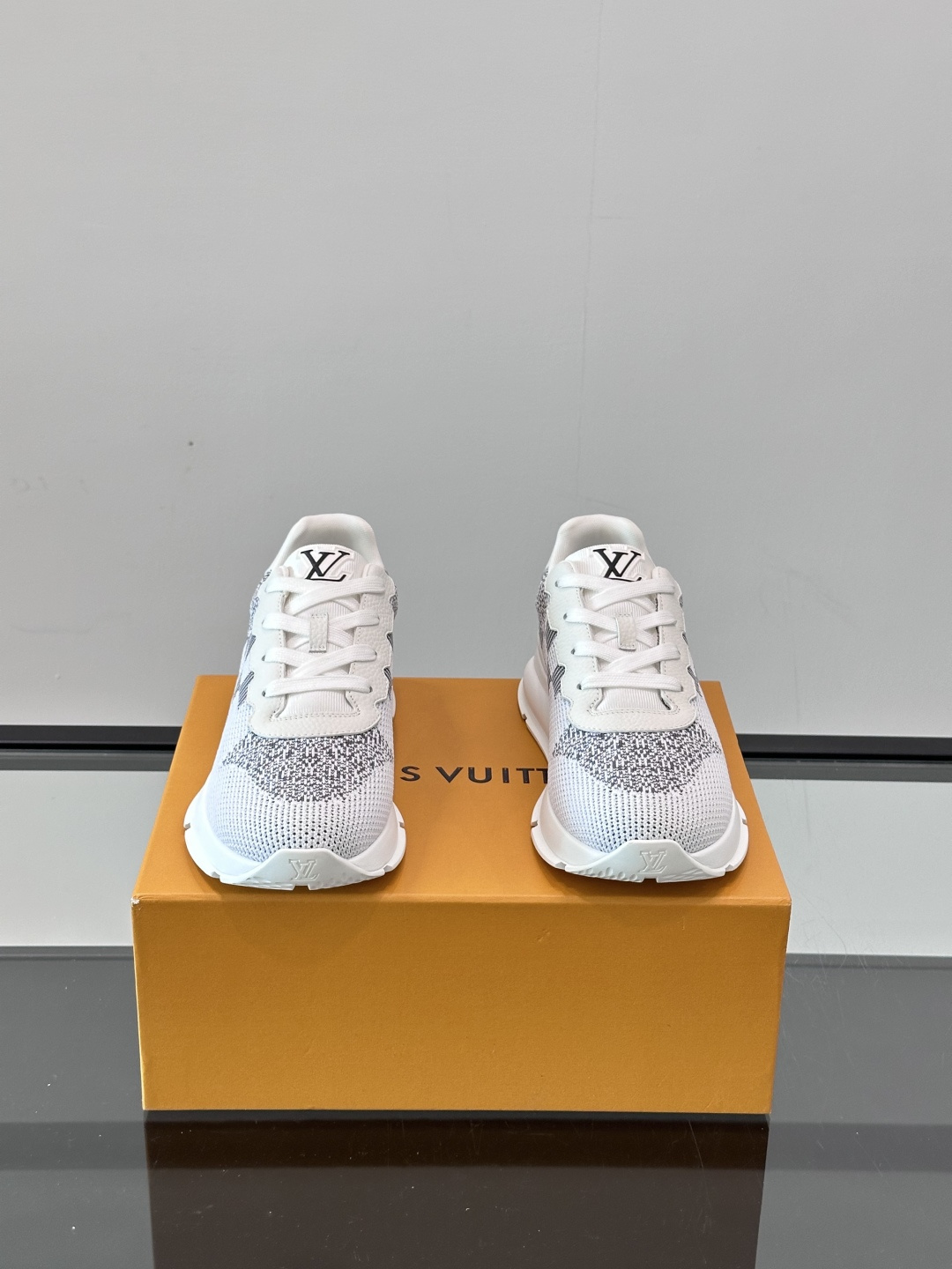 Cheap Louis Vuitton Sneakers For Men in 233596, $75 USD- [IB233596] - Replica Louis Vuitton Sneakers For Men