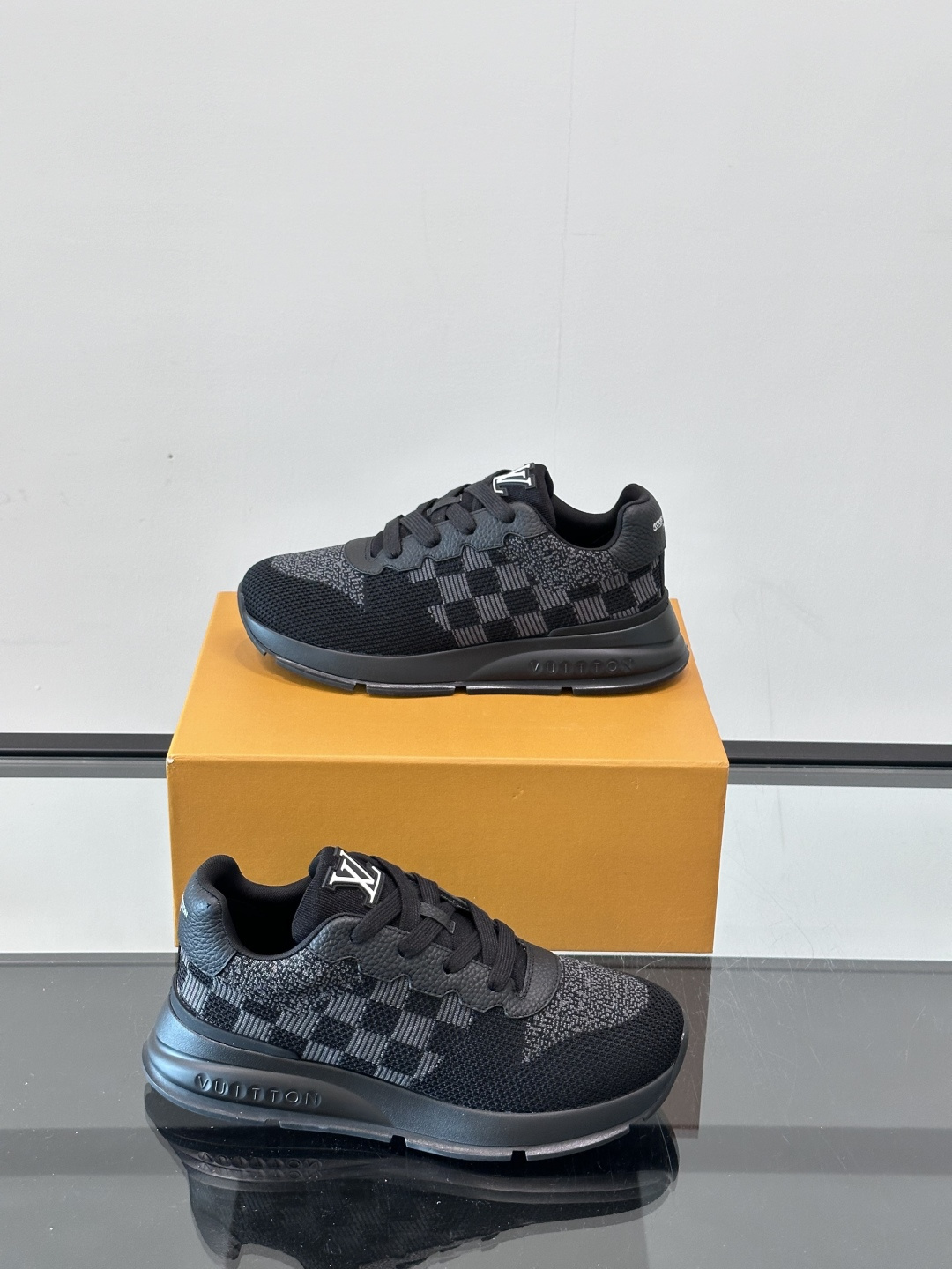 Cheap Louis Vuitton Sneakers For Men in 233597, $75 USD- [IB233597] - Replica Louis Vuitton Sneakers For Men