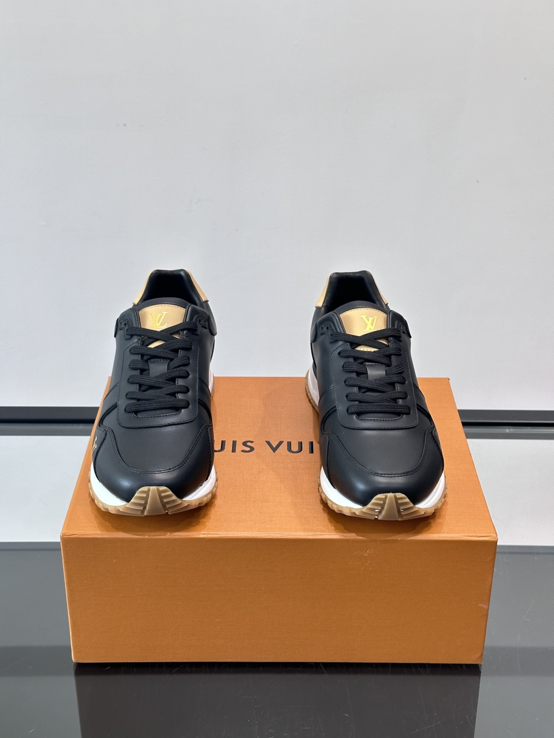 Cheap Louis Vuitton Sneakers For Men in 233600, $85 USD- [IB233600] - Replica Louis Vuitton Sneakers For Men