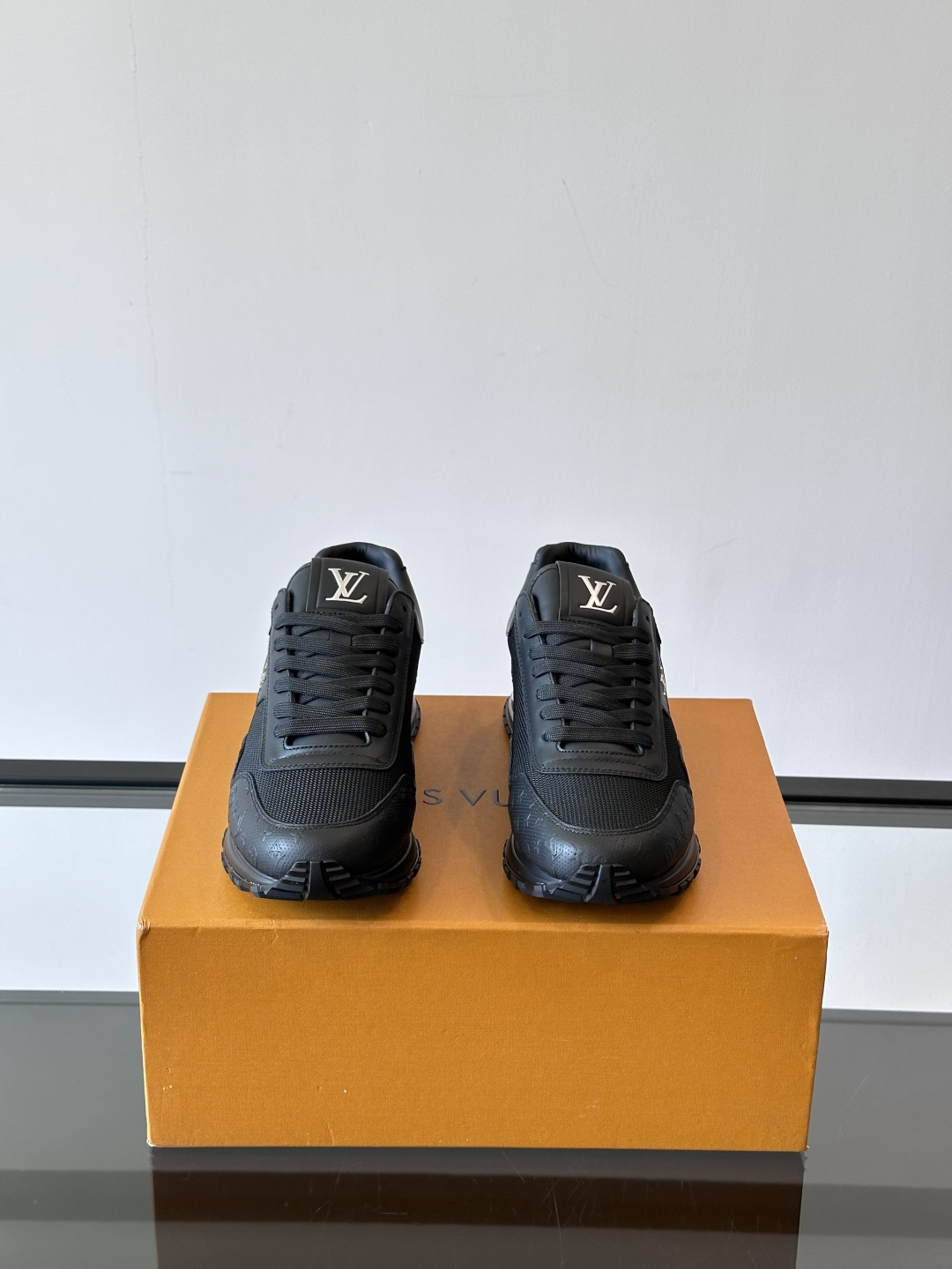 Cheap Louis Vuitton Sneakers For Men in 233605, $85 USD- [IB233605] - Replica Louis Vuitton Sneakers For Men