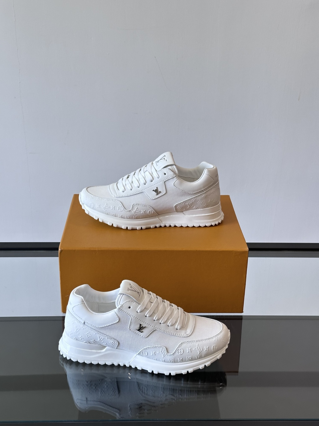 Cheap Louis Vuitton Sneakers For Men in 233606, $85 USD- [IB233606] - Replica Louis Vuitton Sneakers For Men
