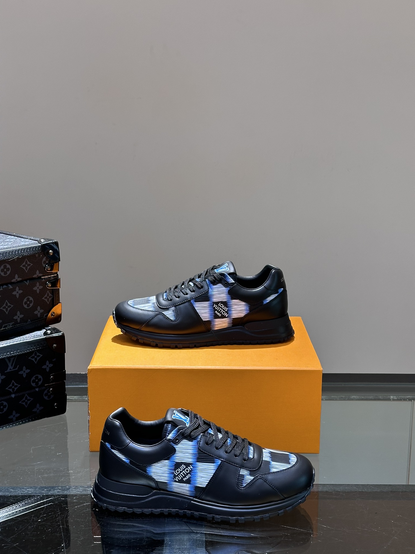 Cheap Louis Vuitton Sneakers For Men in 233607, $90 USD- [IB233607] - Replica Louis Vuitton Sneakers For Men