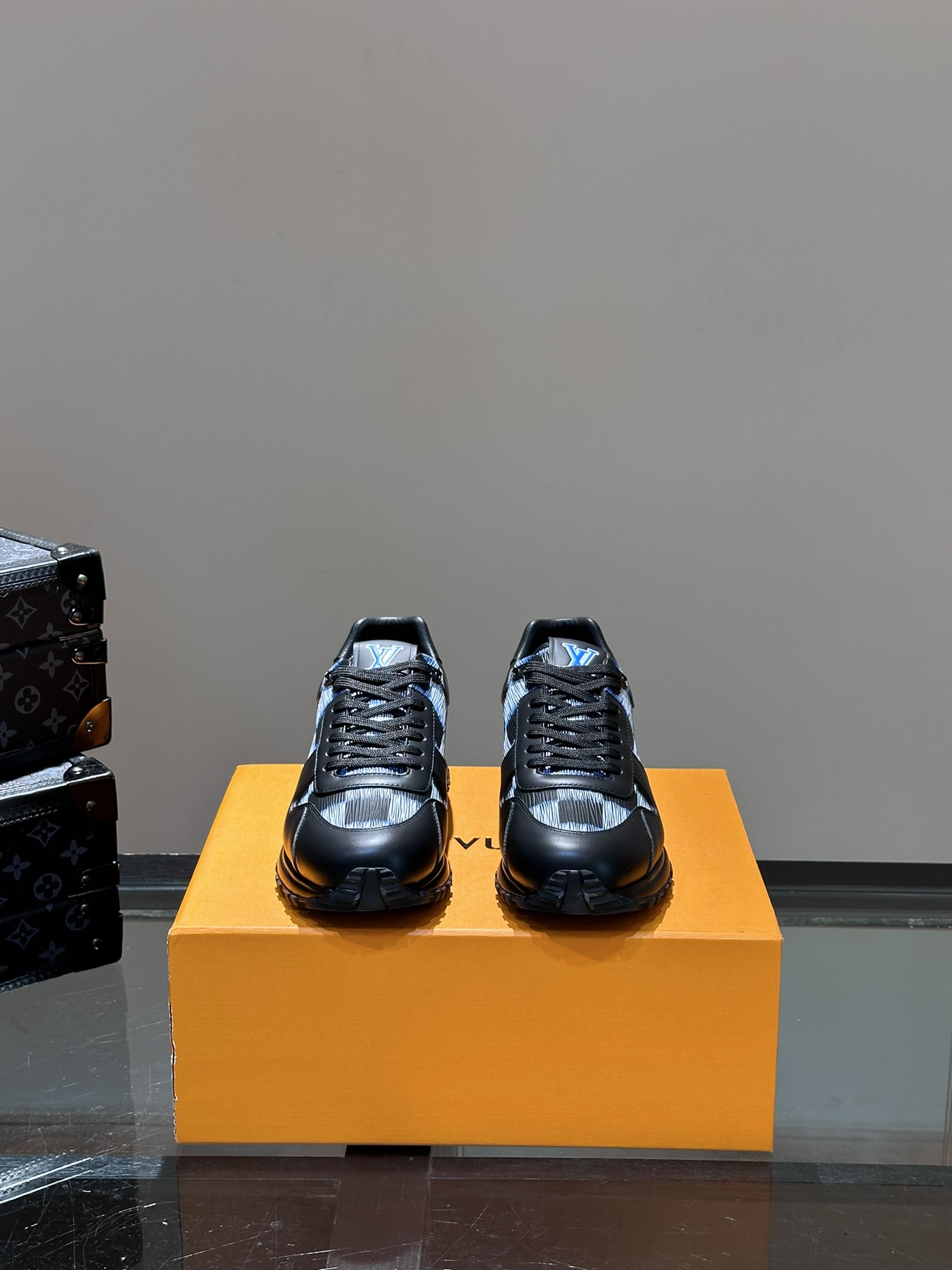 Cheap Louis Vuitton Sneakers For Men in 233607, $90 USD- [IB233607] - Replica Louis Vuitton Sneakers For Men