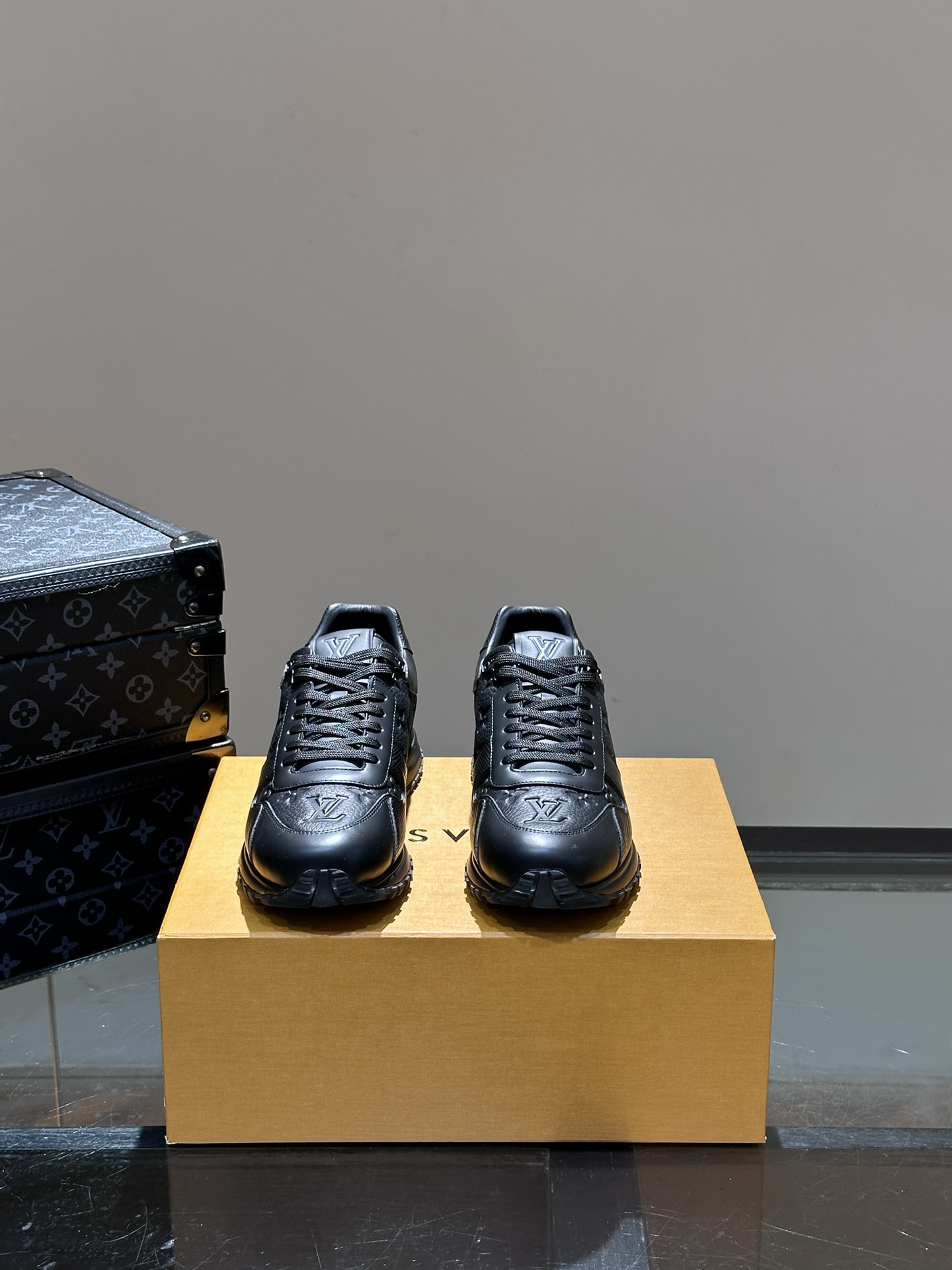 Cheap Louis Vuitton Sneakers For Men in 233608, $90 USD- [IB233608] - Replica Louis Vuitton Sneakers For Men