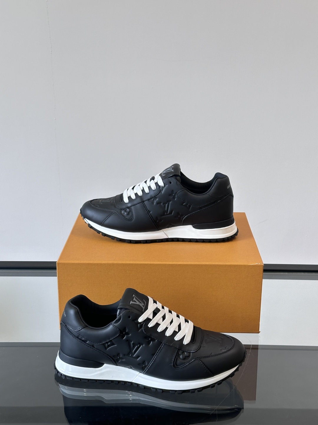 Cheap Louis Vuitton Sneakers For Men in 233613, $85 USD- [IB233613] - Replica Louis Vuitton Sneakers For Men