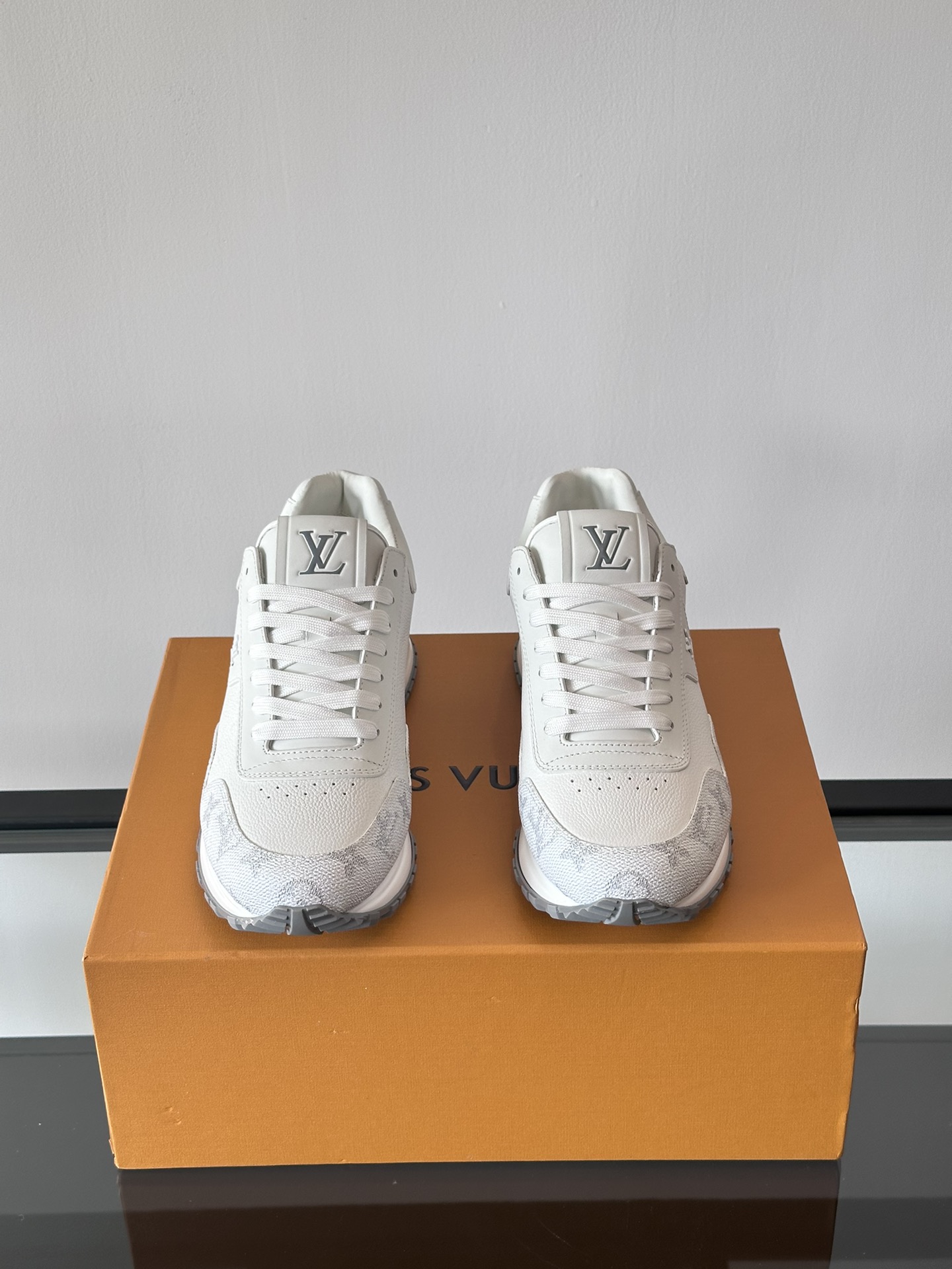 Cheap Louis Vuitton Sneakers For Men in 233619, $85 USD- [IB233619] - Replica Louis Vuitton Sneakers For Men