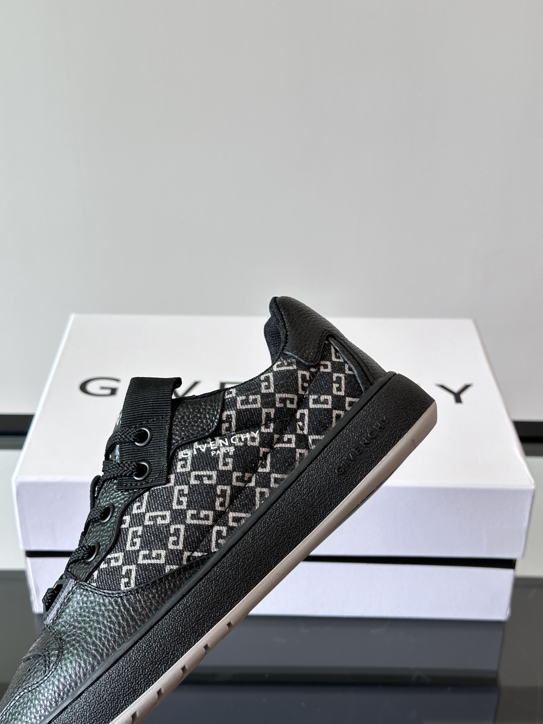 Cheap Givenchy Sneakers For Men in 233667, $70 USD- [IB233667] - Replica Givenchy Sneakers For Men