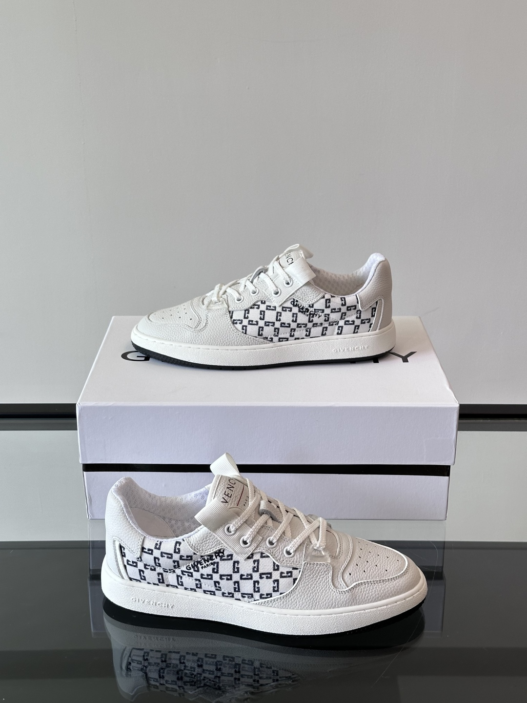 Cheap Givenchy Sneakers For Men in 233668, $70 USD- [IB233668] - Replica Givenchy Sneakers For Men