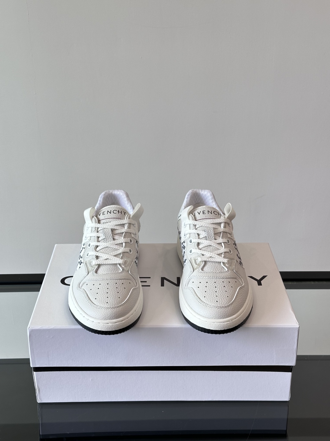 Cheap Givenchy Sneakers For Men in 233668, $70 USD- [IB233668] - Replica Givenchy Sneakers For Men