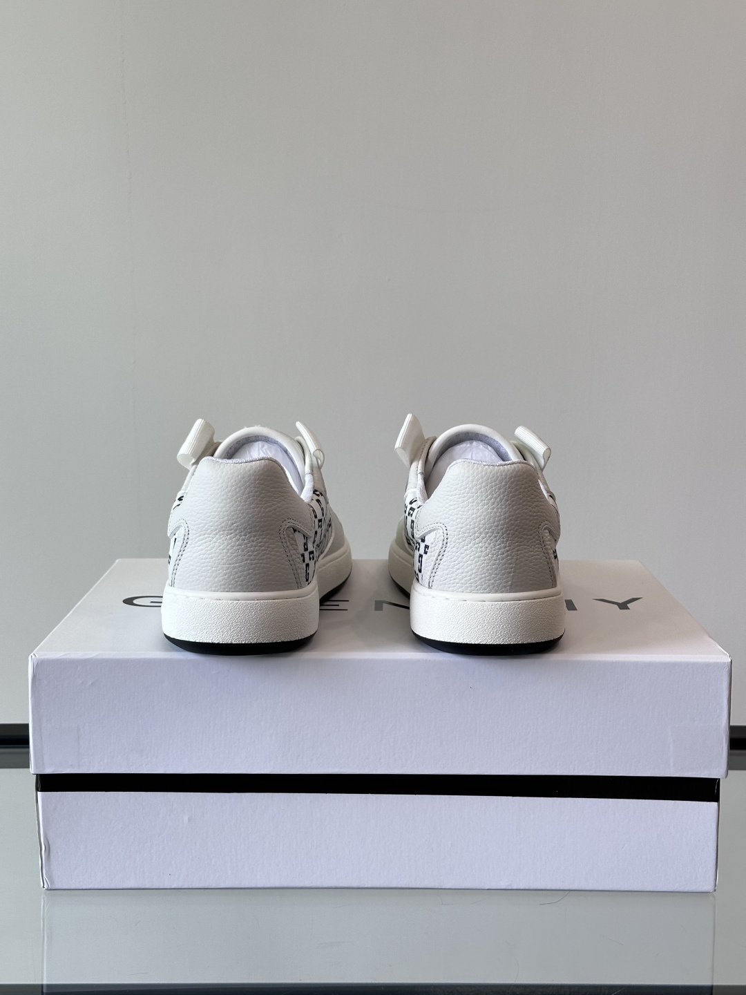 Cheap Givenchy Sneakers For Men in 233668, $70 USD- [IB233668] - Replica Givenchy Sneakers For Men