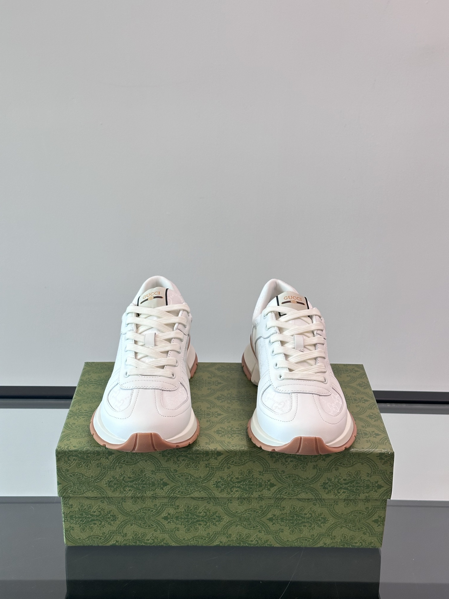 Cheap Gucci Sneakers For Men in 233687, $75 USD- [IB233687] - Replica Gucci Sneakers For Men