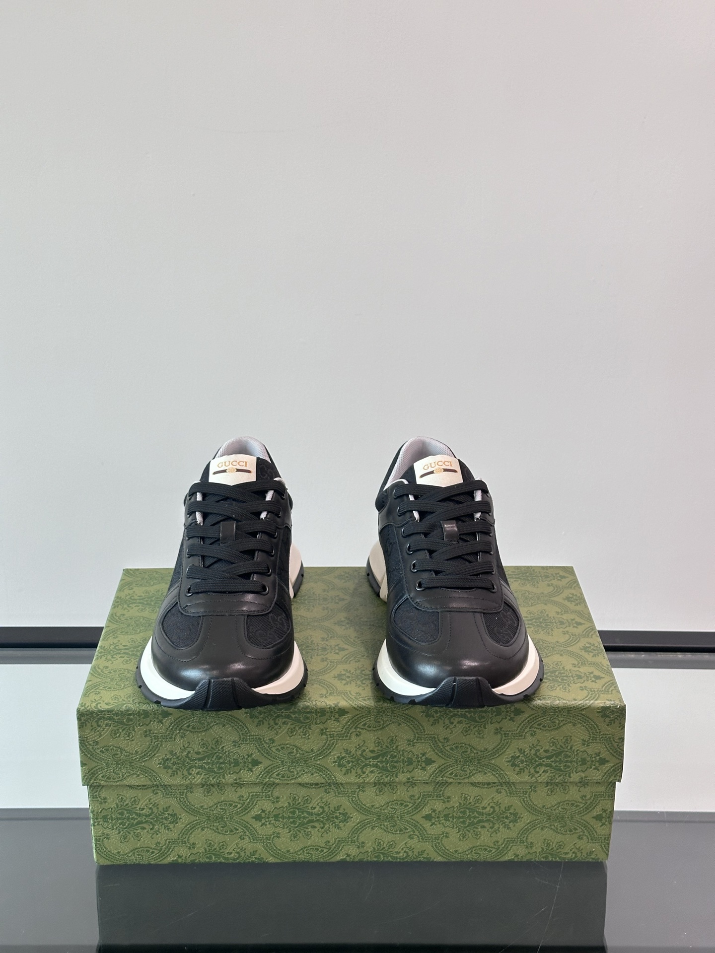 Cheap Gucci Sneakers For Men in 233688, $75 USD- [IB233688] - Replica Gucci Sneakers For Men