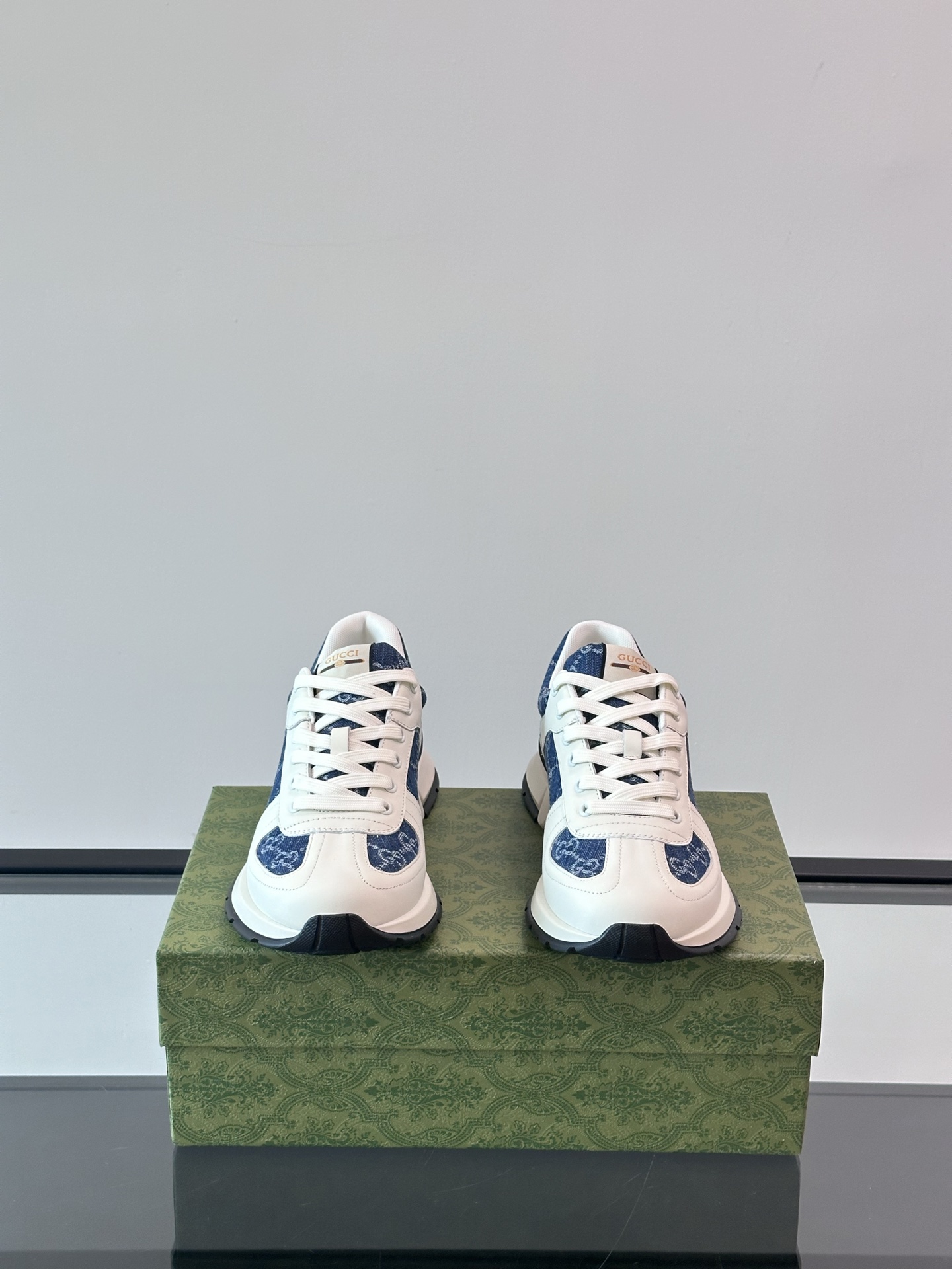 Cheap Gucci Sneakers For Men in 233689, $75 USD- [IB233689] - Replica Gucci Sneakers For Men