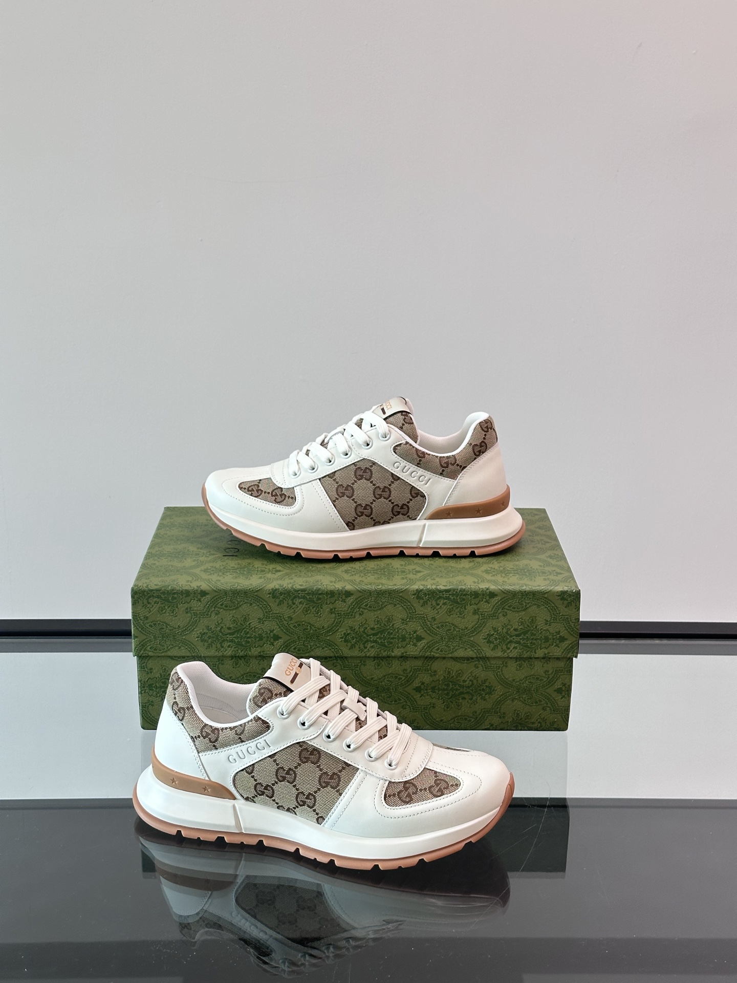 Cheap Gucci Sneakers For Men in 233690, $75 USD- [IB233690] - Replica Gucci Sneakers For Men