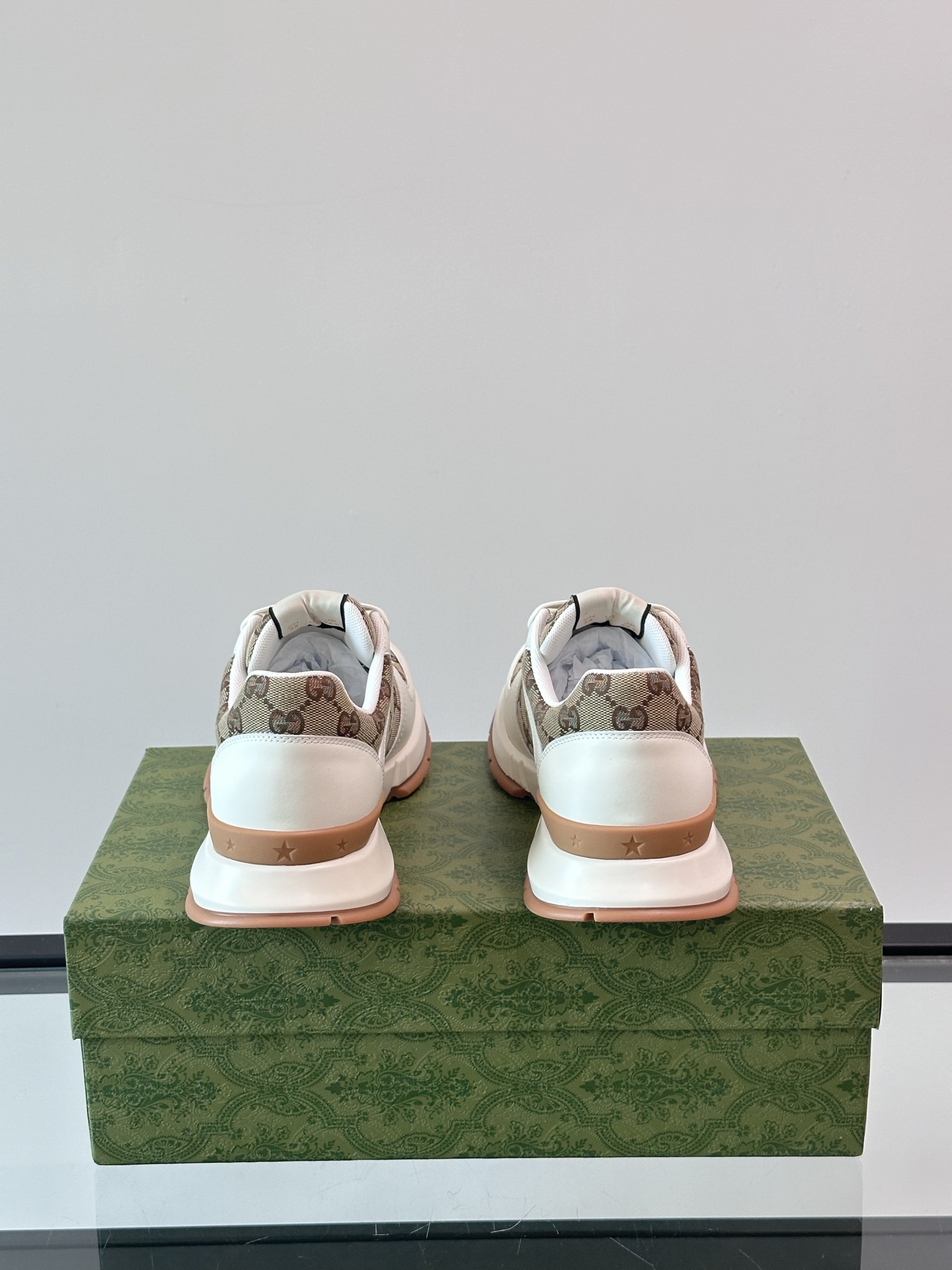 Cheap Gucci Sneakers For Men in 233690, $75 USD- [IB233690] - Replica Gucci Sneakers For Men