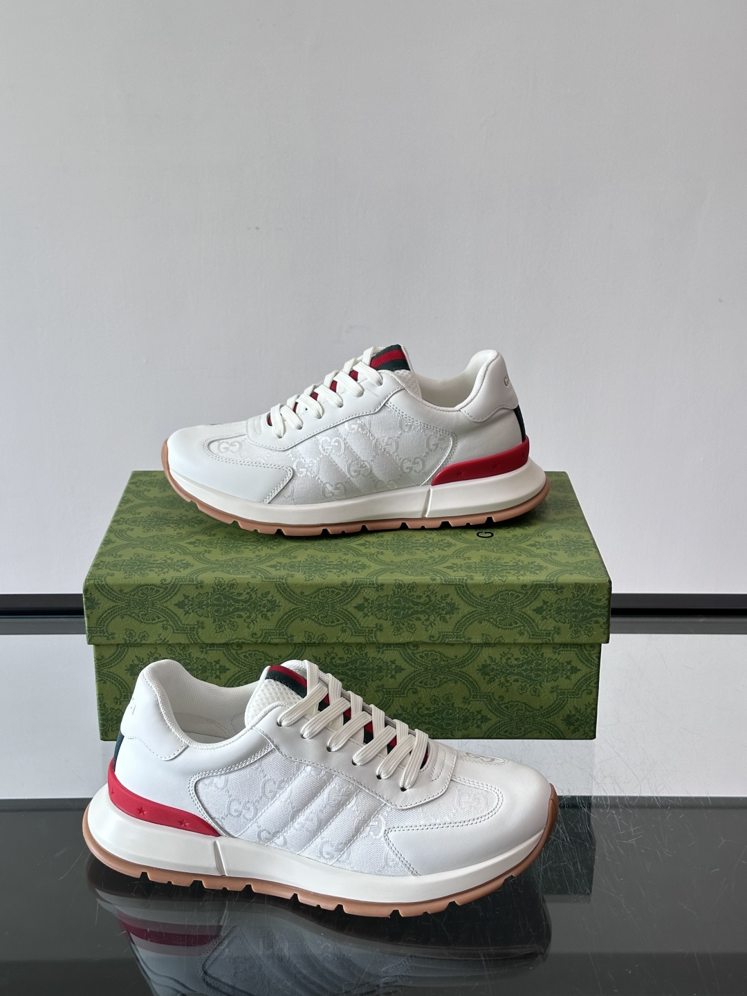 Cheap Gucci Sneakers For Men in 233693, $75 USD- [IB233693] - Replica Gucci Sneakers For Men