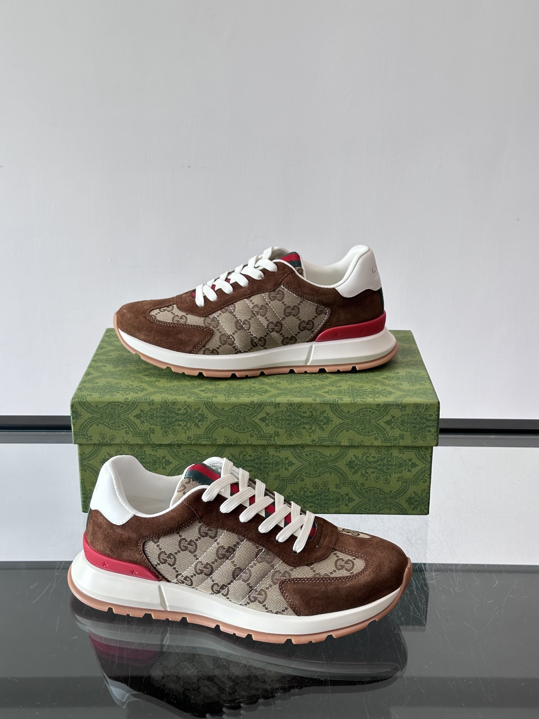 Cheap Gucci Sneakers For Men in 233694, $75 USD- [IB233694] - Replica Gucci Sneakers For Men