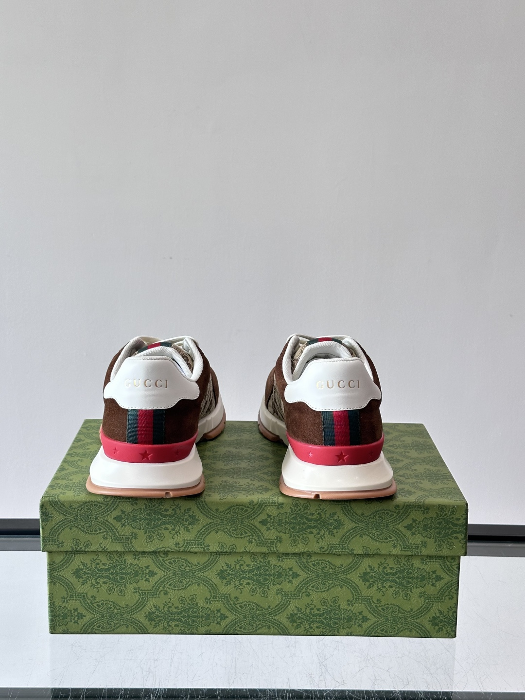 Cheap Gucci Sneakers For Men in 233694, $75 USD- [IB233694] - Replica Gucci Sneakers For Men