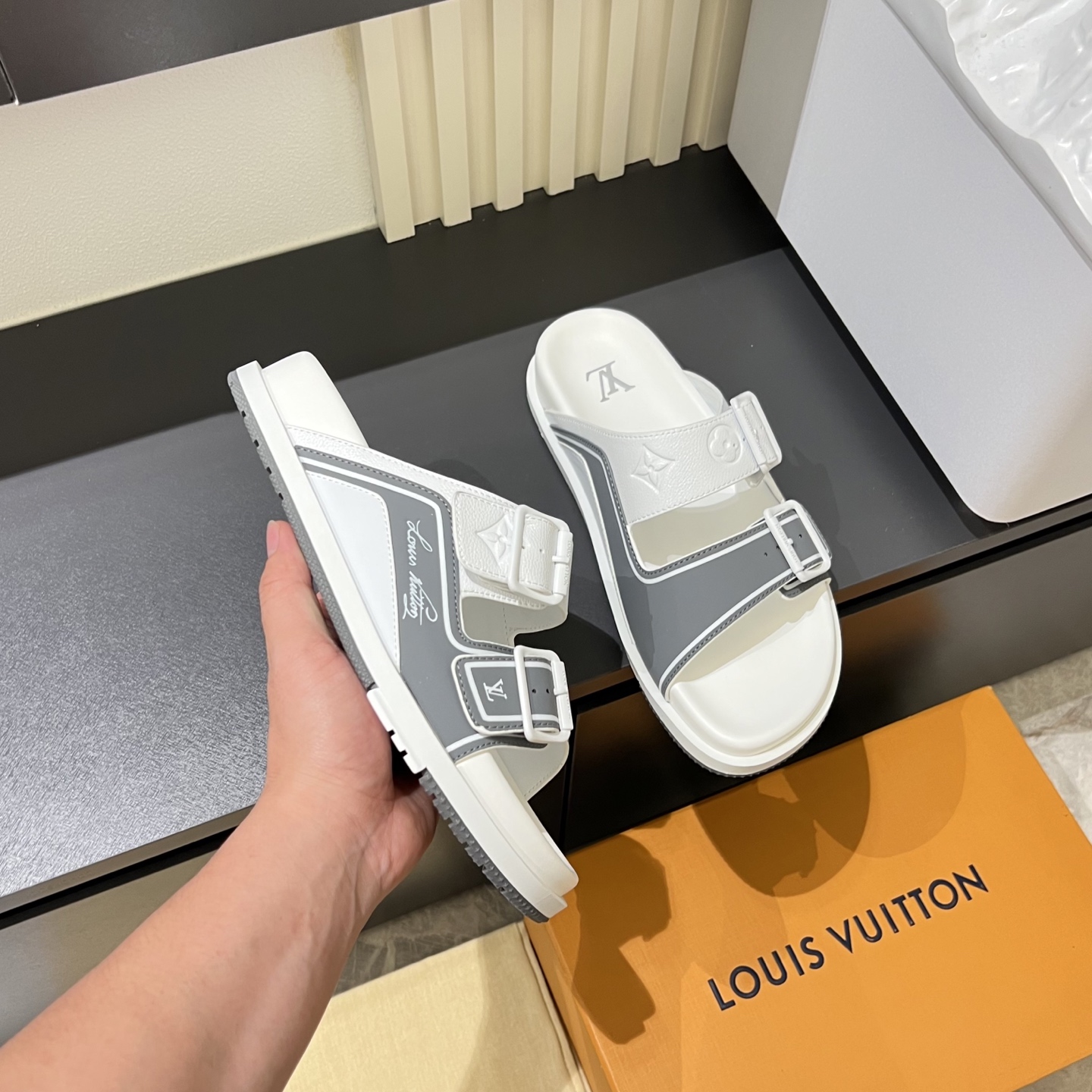 Cheap Louis Vuitton Slippers For Men in 233715, $60 USD- [IB233715] - Replica Louis Vuitton Slippers For Men