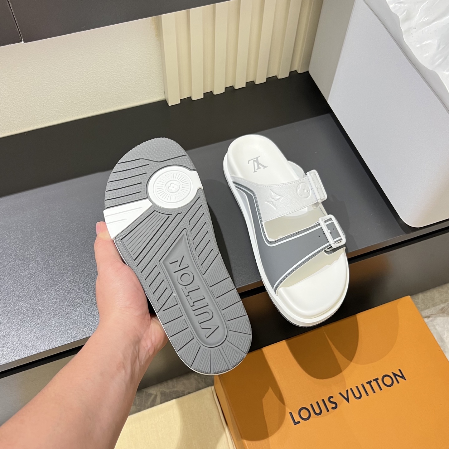 Cheap Louis Vuitton Slippers For Men in 233715, $60 USD- [IB233715] - Replica Louis Vuitton Slippers For Men