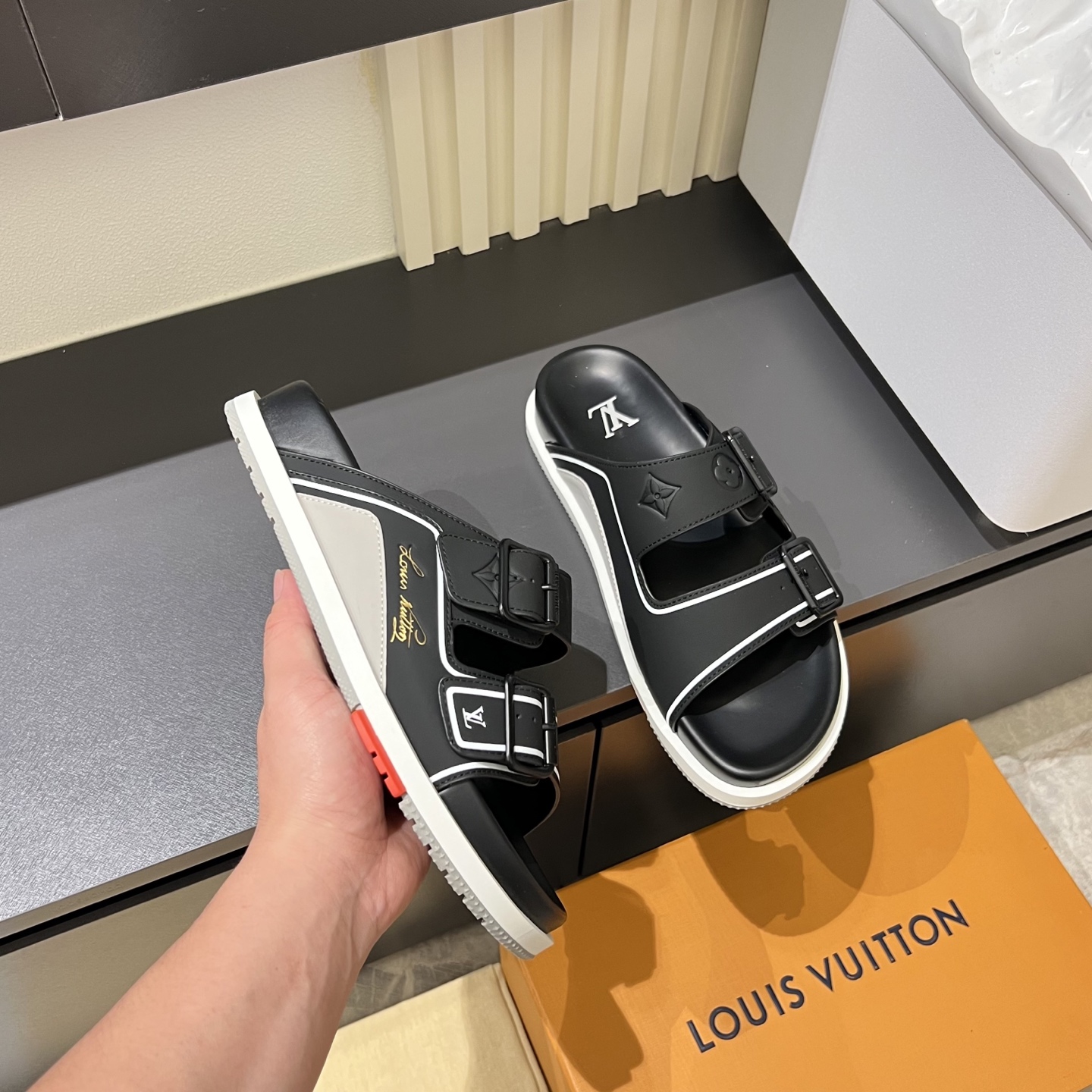 Cheap Louis Vuitton Slippers For Men in 233716, $60 USD- [IB233716] - Replica Louis Vuitton Slippers For Men