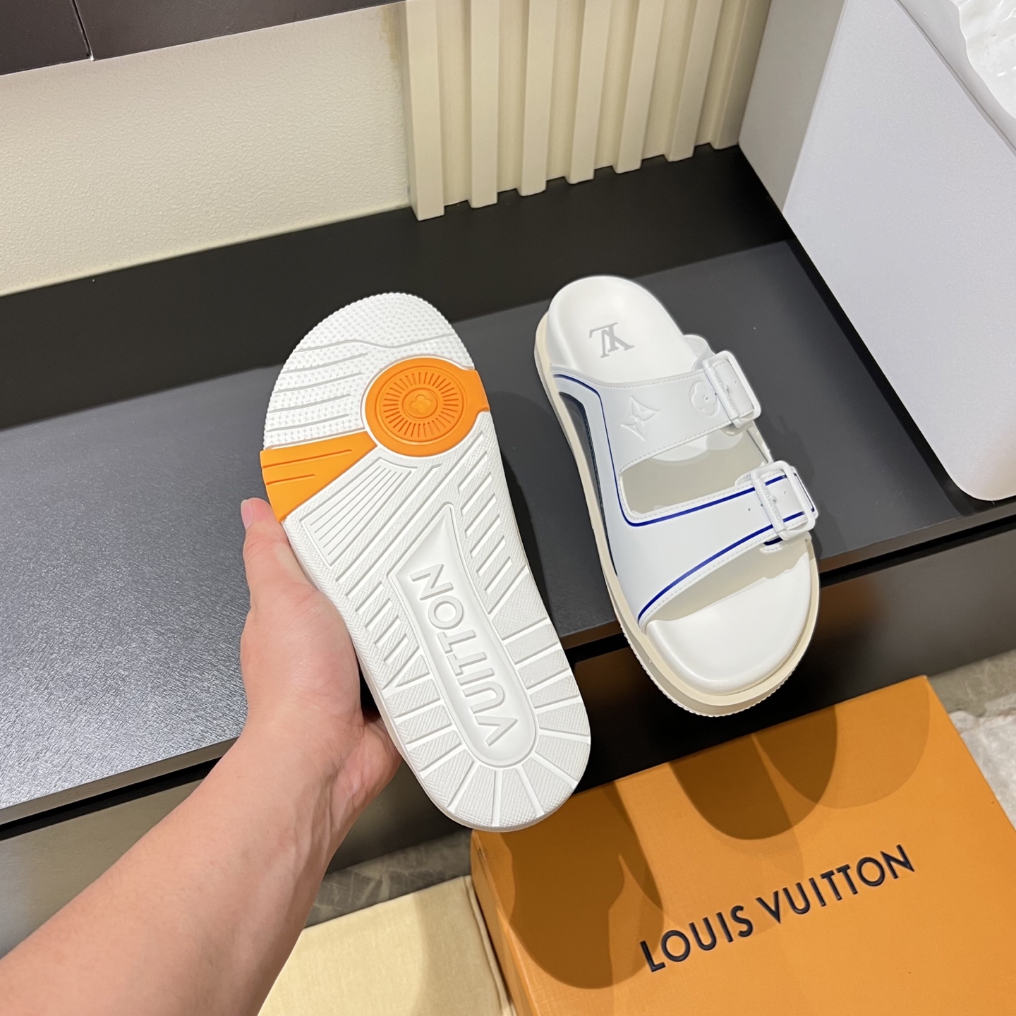 Cheap Louis Vuitton Slippers For Men in 233718, $60 USD- [IB233718] - Replica Louis Vuitton Slippers For Men
