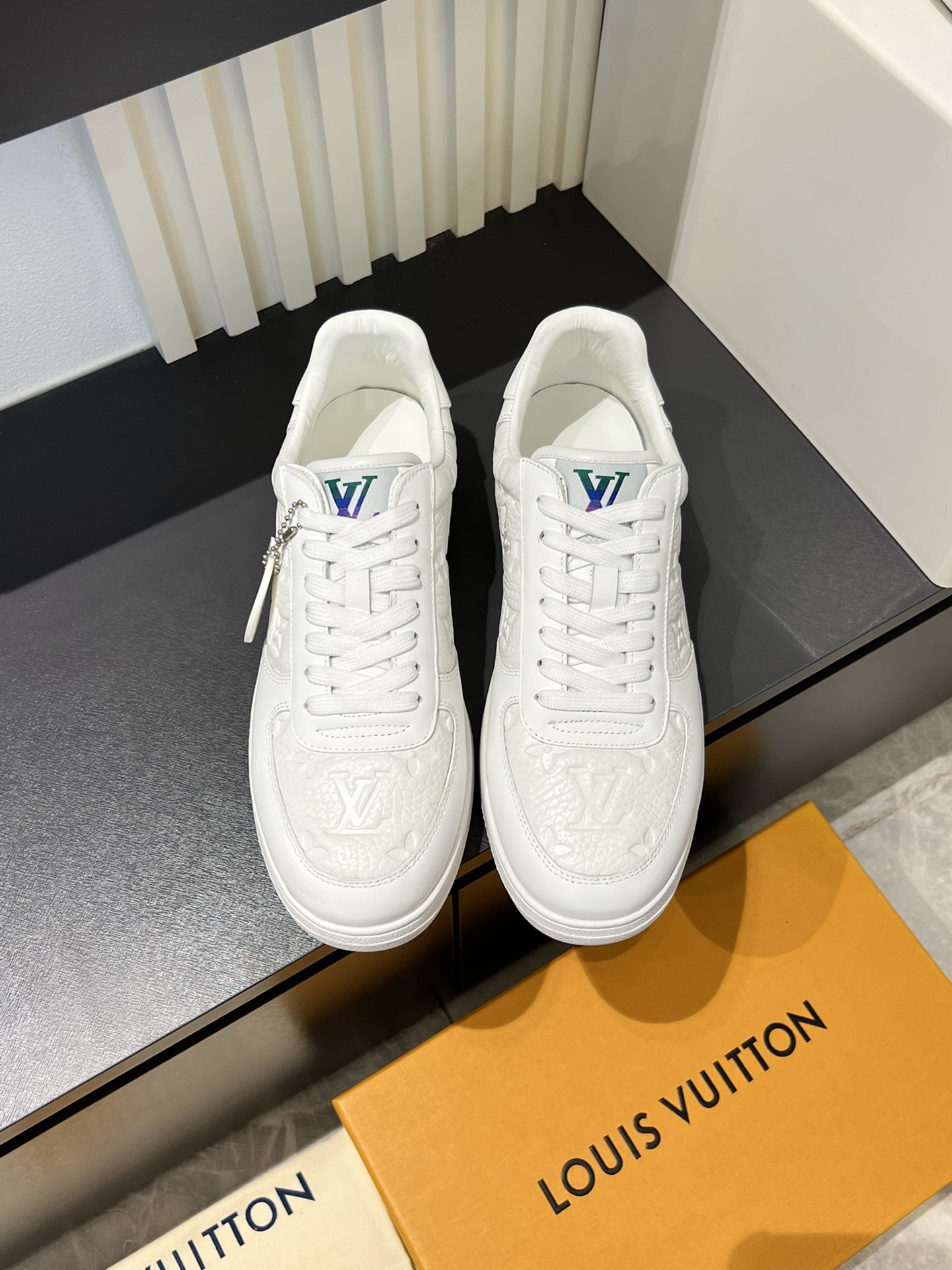 Cheap Louis Vuitton Sneakers For Men in 233764, $75 USD- [IB233764] - Replica Louis Vuitton Sneakers For Men