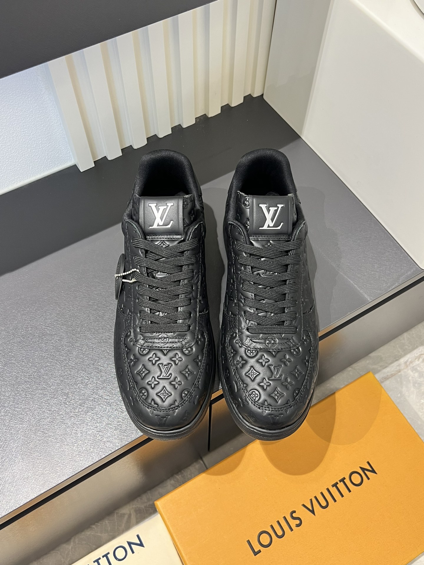 Cheap Louis Vuitton Sneakers For Men in 233765, $75 USD- [IB233765] - Replica Louis Vuitton Sneakers For Men