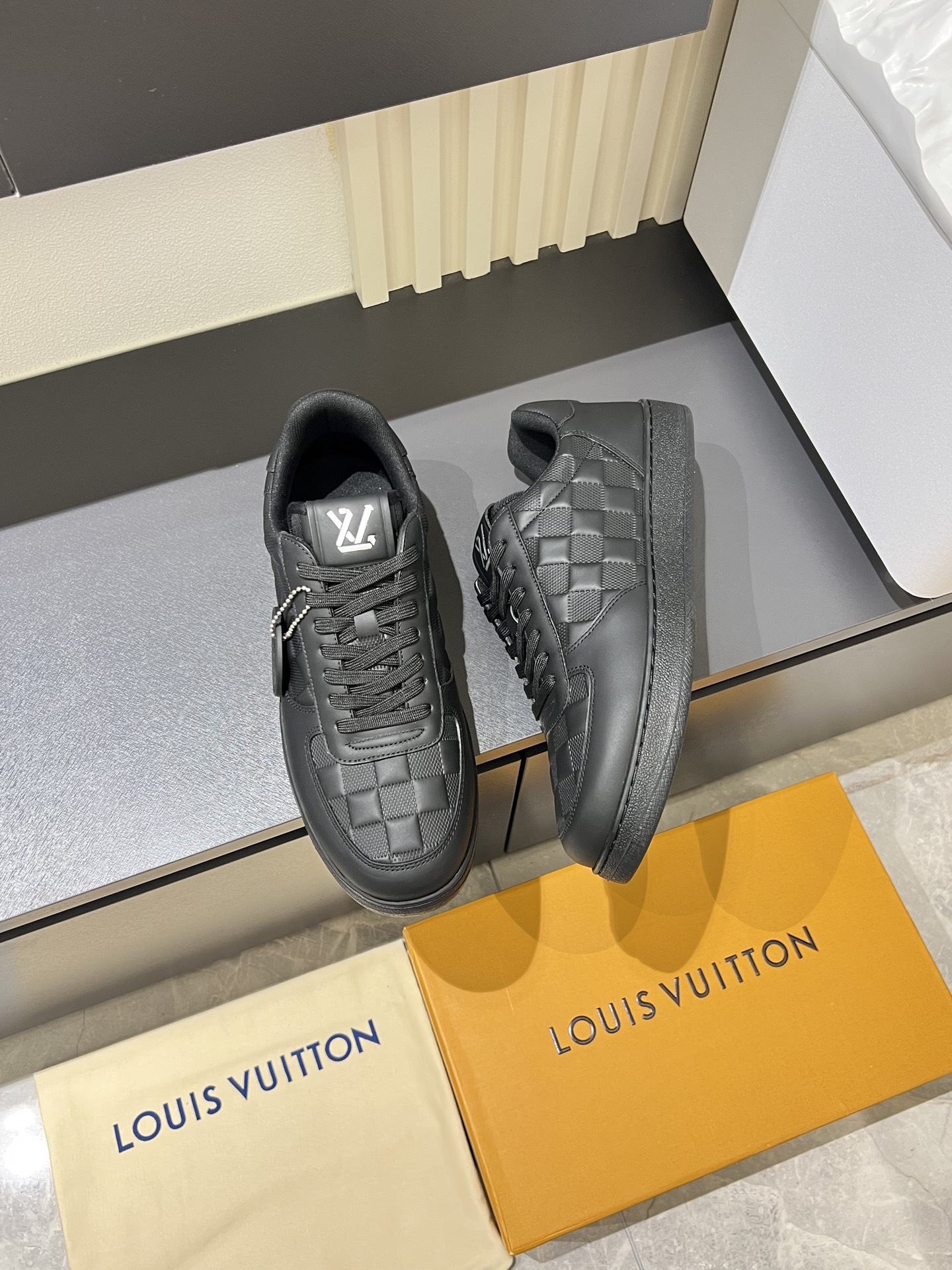 Cheap Louis Vuitton Sneakers For Men in 233769, $75 USD- [IB233769] - Replica Louis Vuitton Sneakers For Men