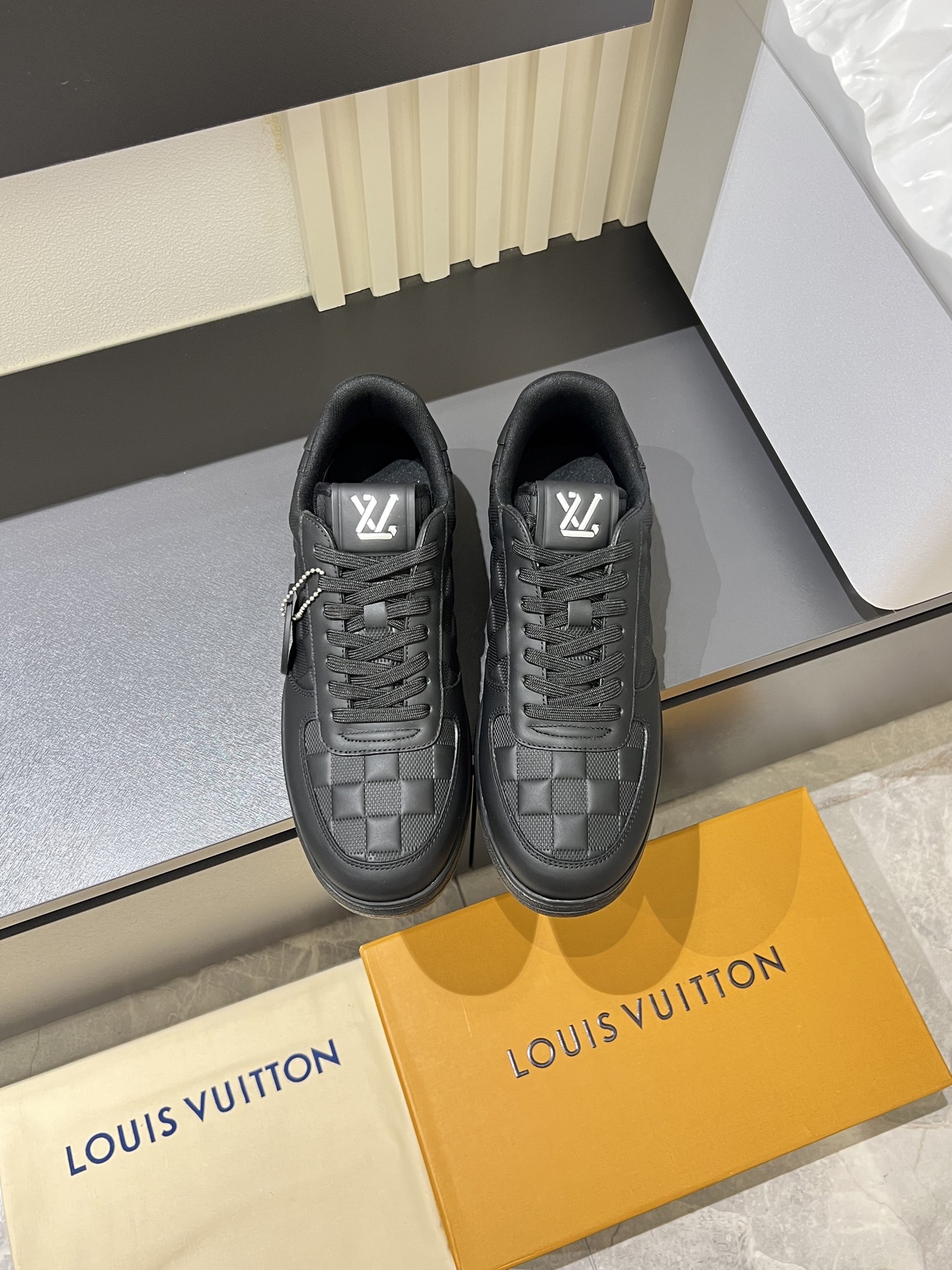 Cheap Louis Vuitton Sneakers For Men in 233769, $75 USD- [IB233769] - Replica Louis Vuitton Sneakers For Men