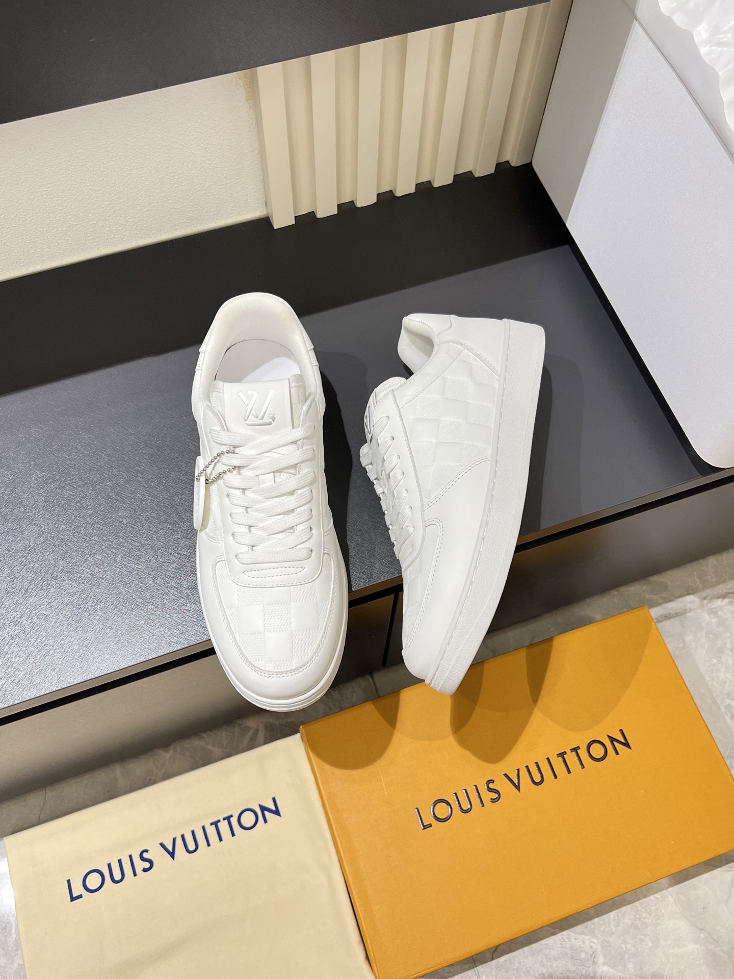 Cheap Louis Vuitton Sneakers For Men in 233771, $75 USD- [IB233771] - Replica Louis Vuitton Sneakers For Men