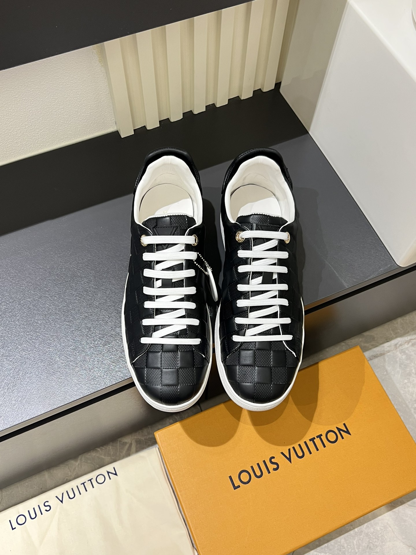 Cheap Louis Vuitton Sneakers For Men in 233772, $75 USD- [IB233772] - Replica Louis Vuitton Sneakers For Men