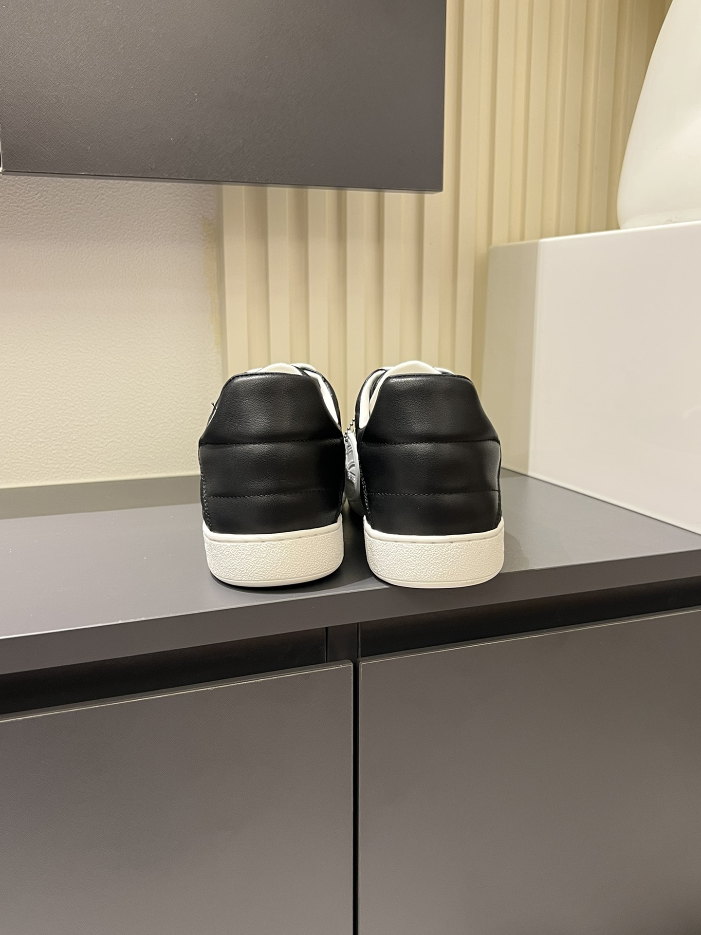 Cheap Louis Vuitton Sneakers For Men in 233772, $75 USD- [IB233772] - Replica Louis Vuitton Sneakers For Men