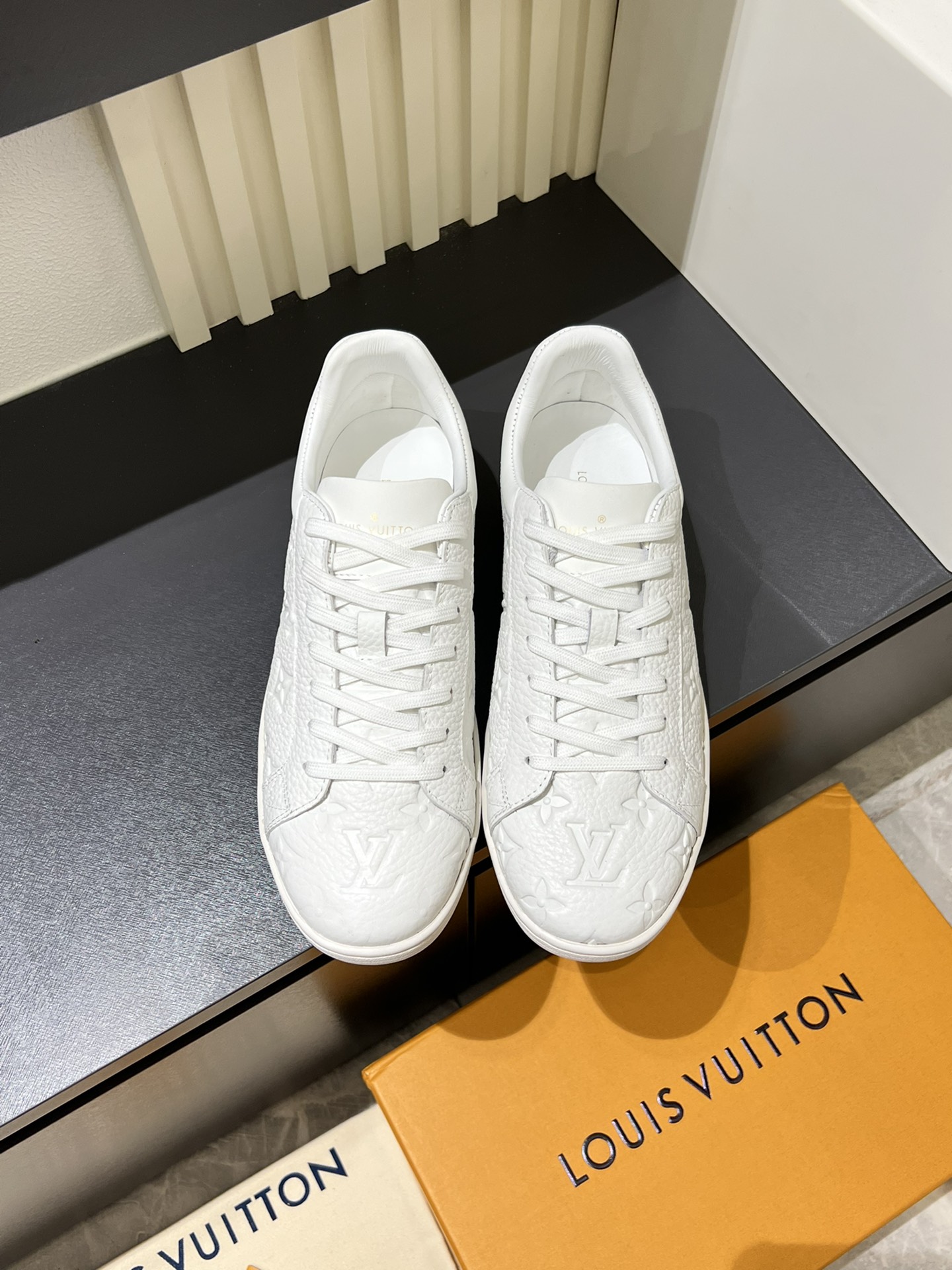 Cheap Louis Vuitton Sneakers For Men in 233775, $75 USD- [IB233775] - Replica Louis Vuitton Sneakers For Men