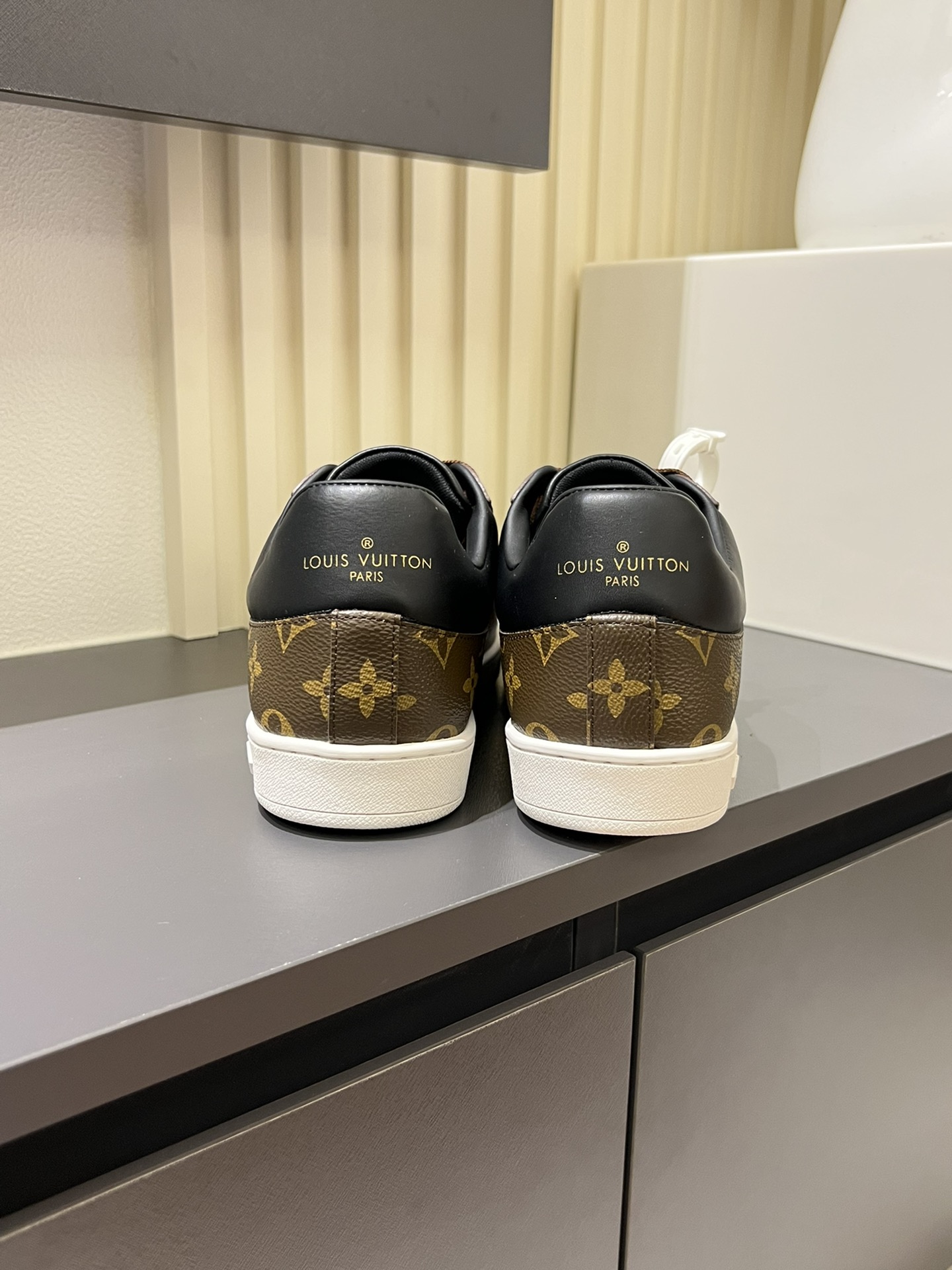 Cheap Louis Vuitton Sneakers For Men in 233776, $70 USD- [IB233776] - Replica Louis Vuitton Sneakers For Men