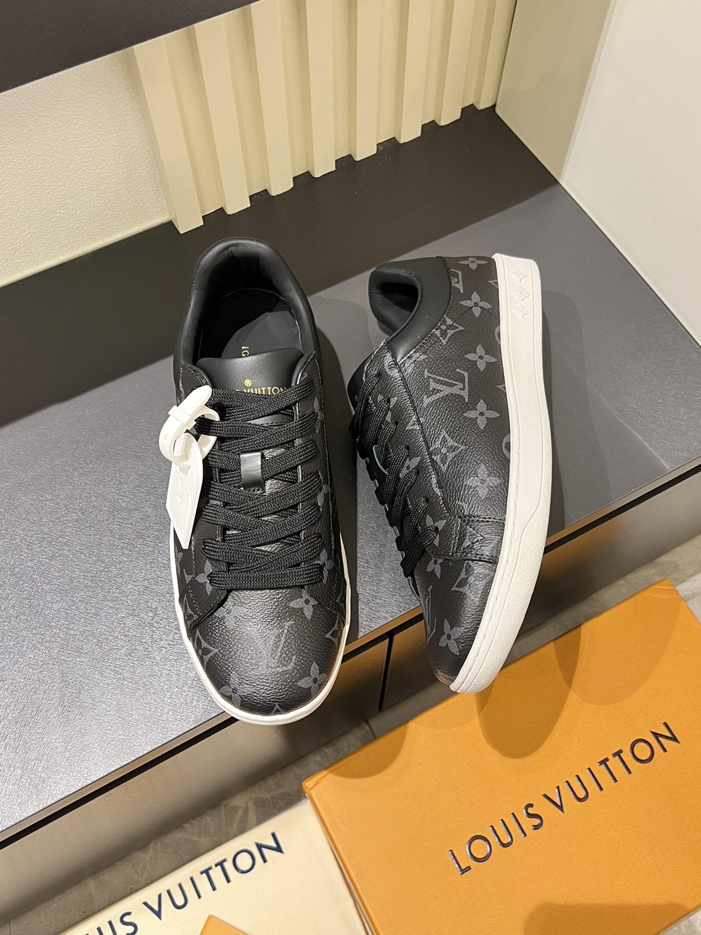 Cheap Louis Vuitton Sneakers For Men in 233777, $70 USD- [IB233777] - Replica Louis Vuitton Sneakers For Men