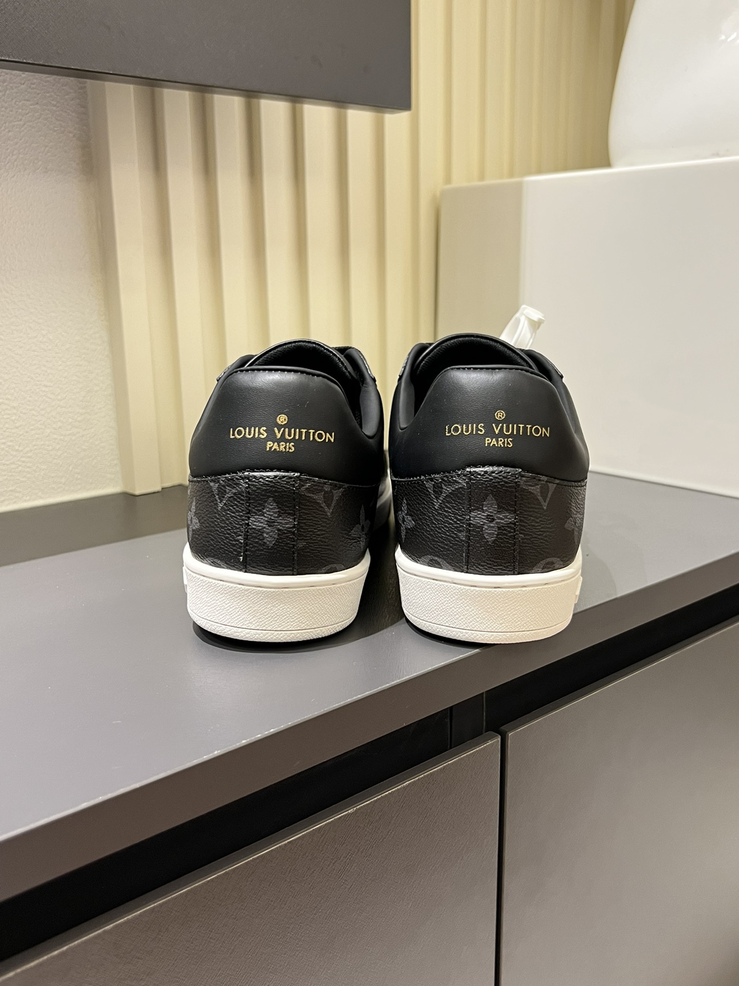 Cheap Louis Vuitton Sneakers For Men in 233777, $70 USD- [IB233777] - Replica Louis Vuitton Sneakers For Men